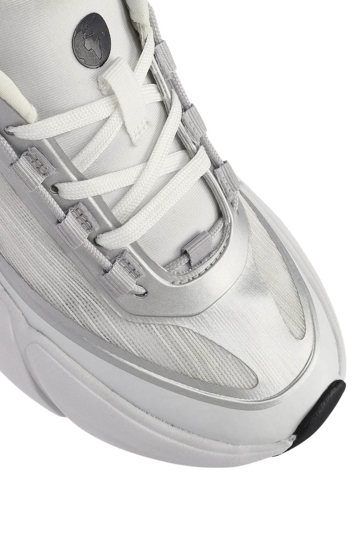 ACBC x DERİMOD Kadın Beyaz Bağcıklı Kalın Tabanlı Sneaker - Image 9