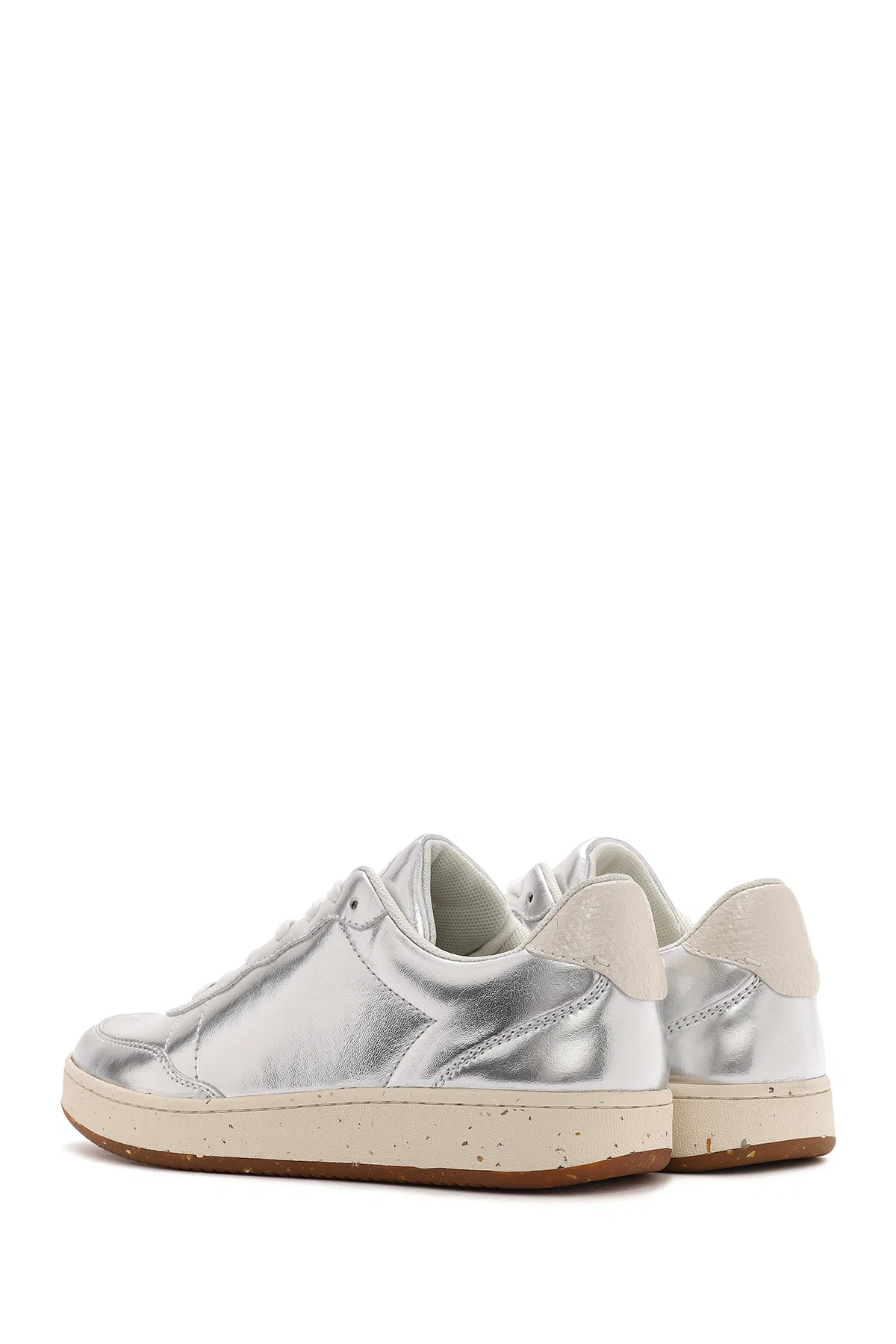ACBC x Derimod Kadın Gri Metalik Bağcıklı Sneaker - Image 5