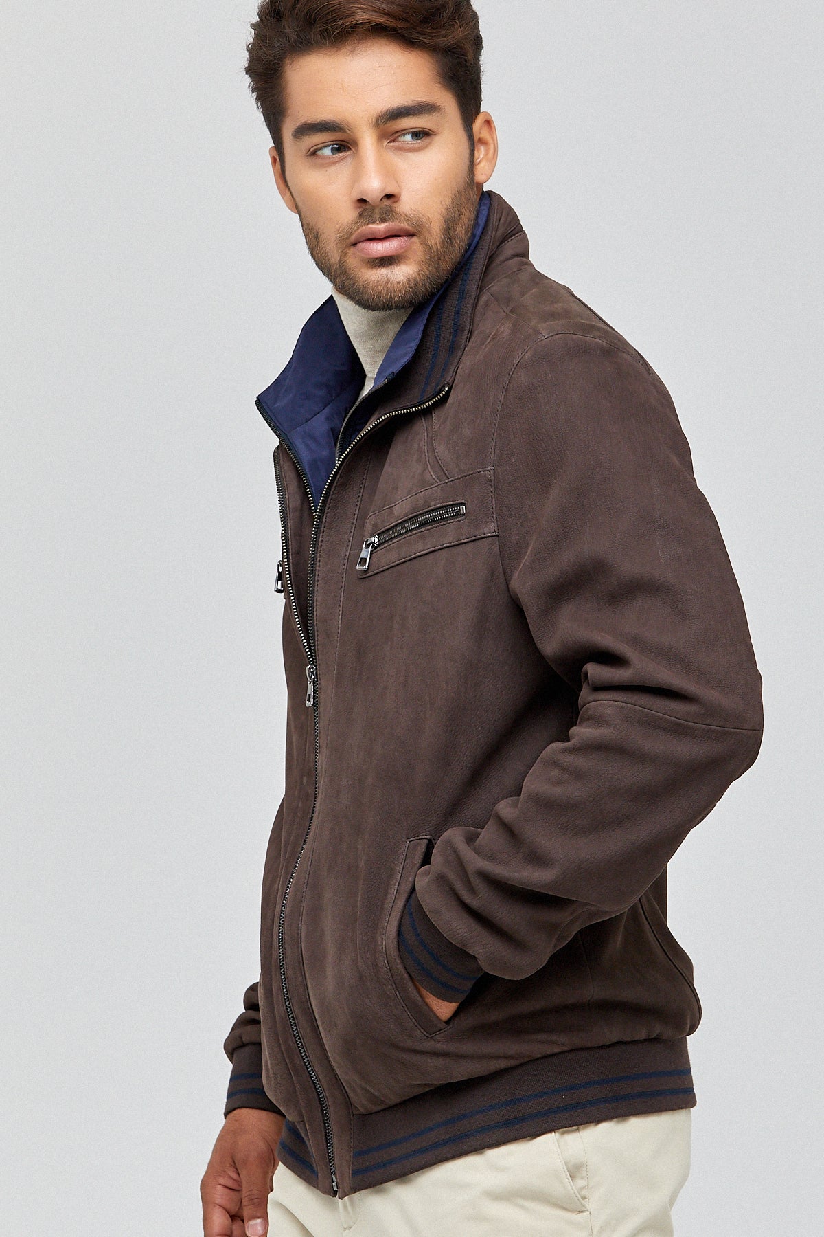 BRETT - Image 2