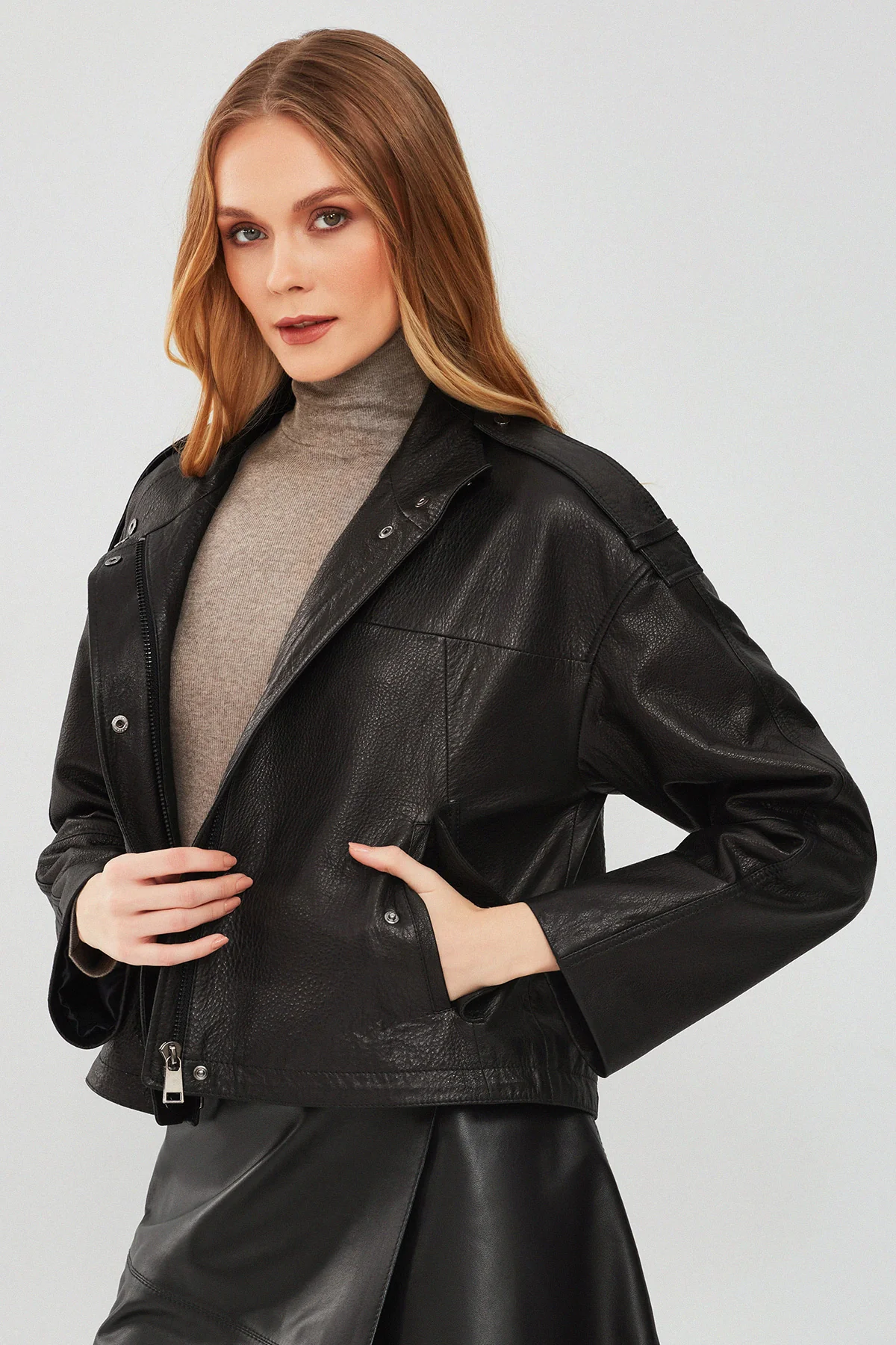 Cassy Kadın Siyah Oversize Deri Ceket - Image 3