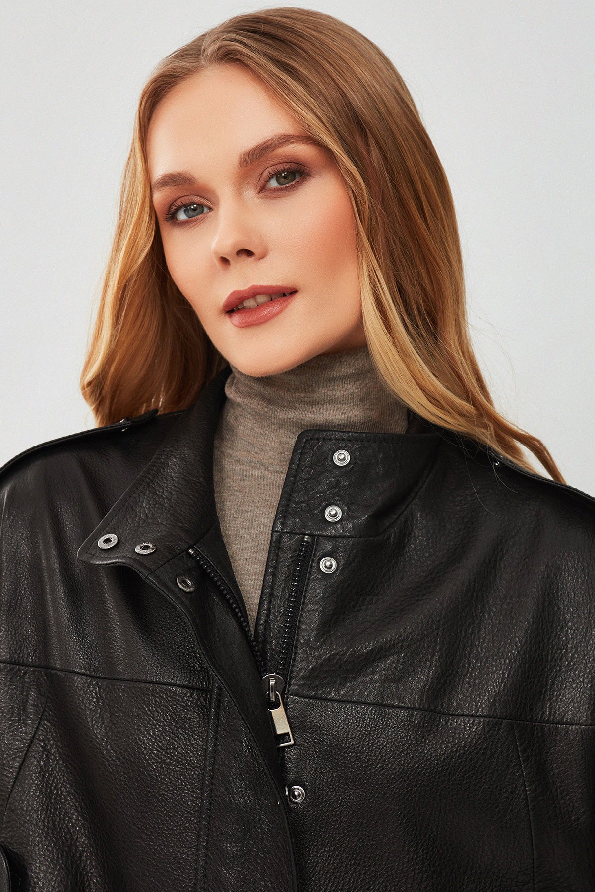 Cassy Kadın Siyah Oversize Deri Ceket - Image 6