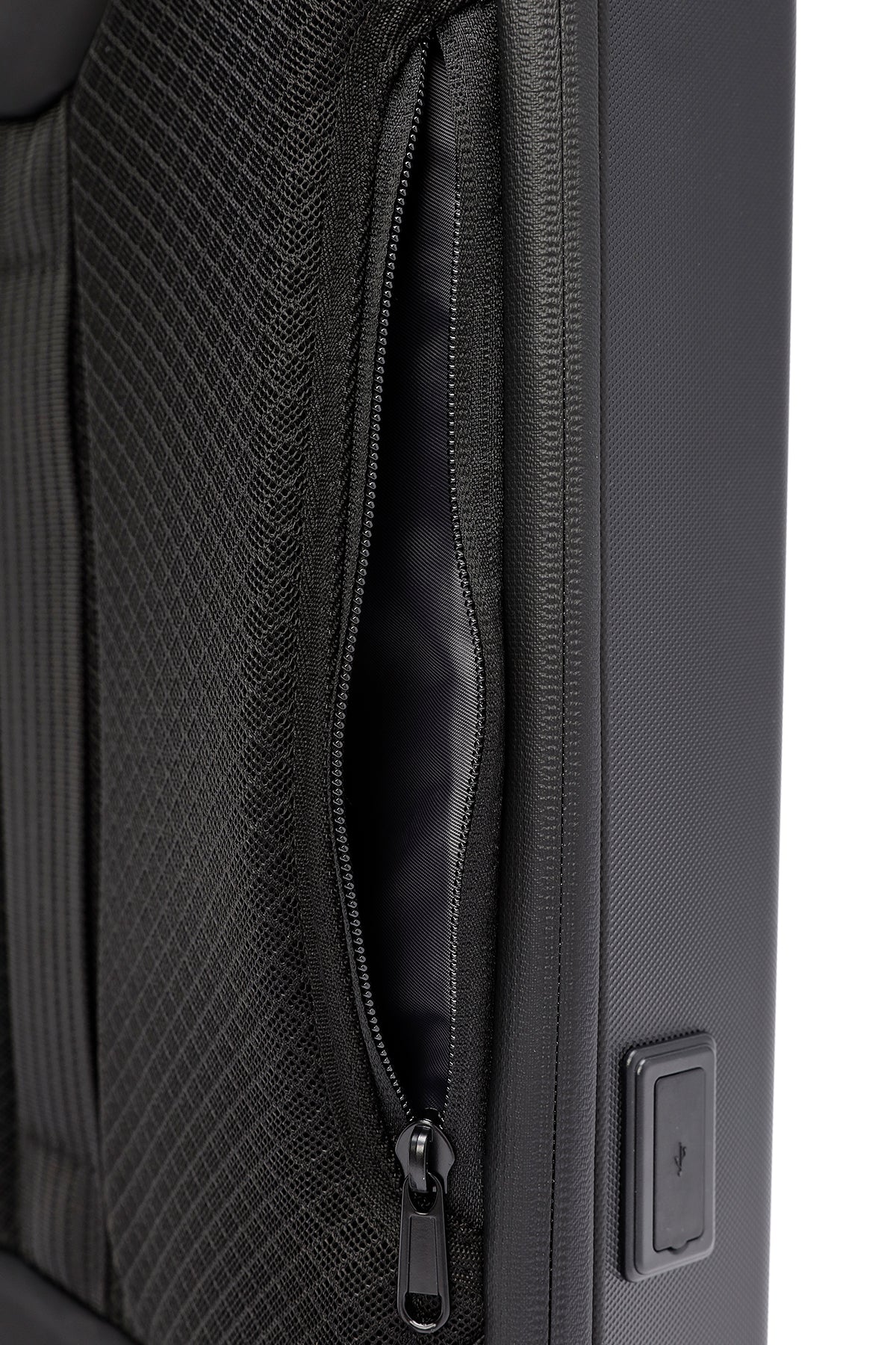 D-Pack Unisex Siyah Teknolojik Sırt Çantası - Image 5