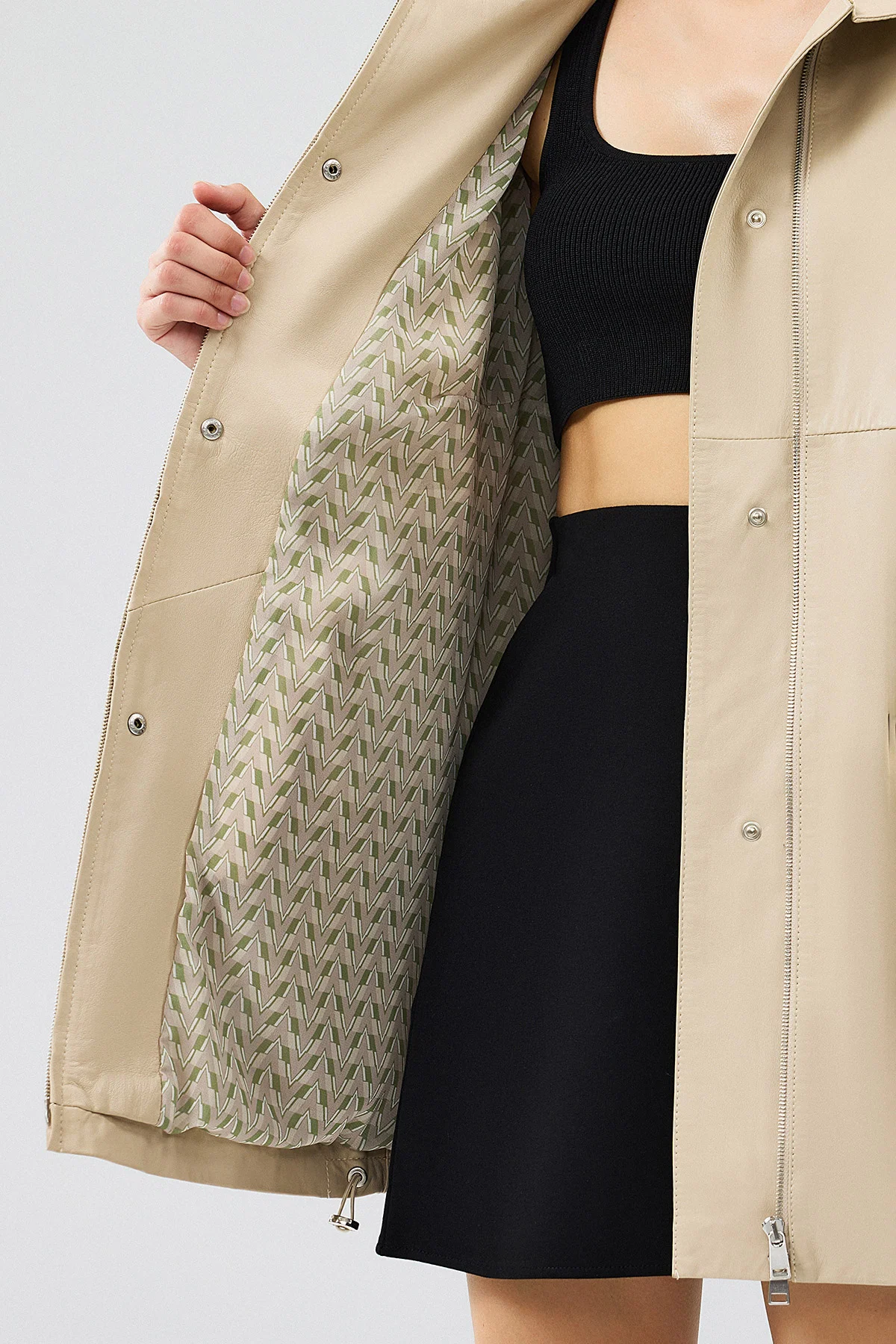 Dalida Kadın Krem Oversize Deri Ceket - Image 8