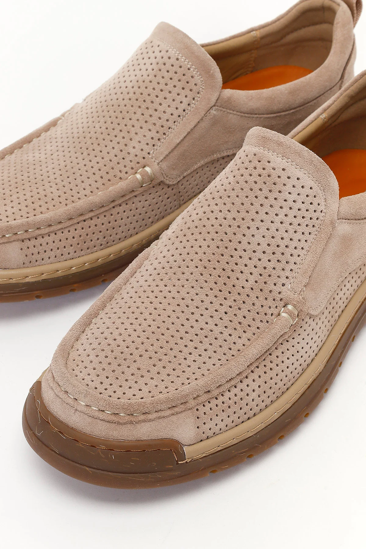 Derimod Fly Erkek Bej Süet Deri Casual Loafer - Image 9