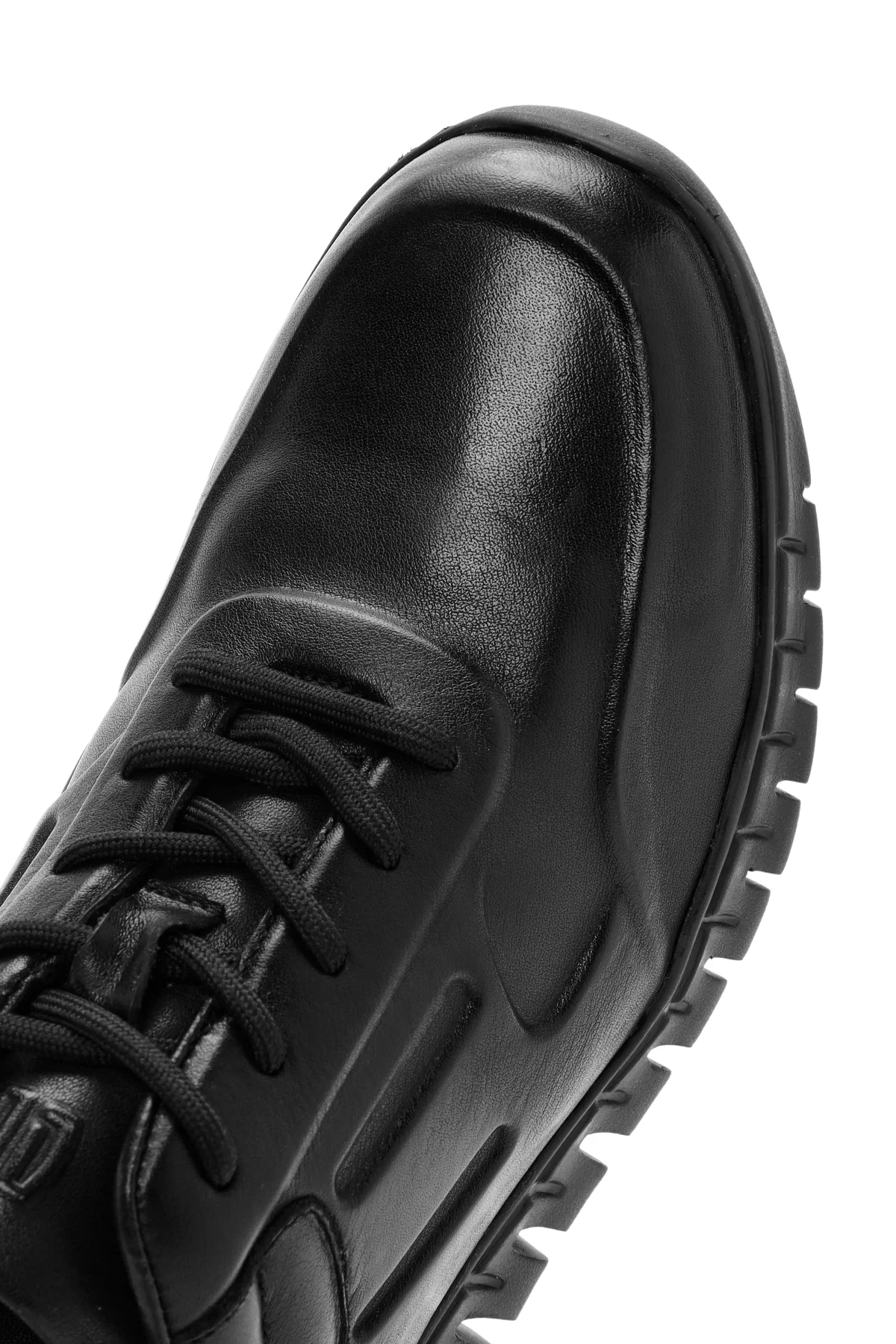 Derimod Fly Erkek Siyah Bağcıklı Deri Casual Sneaker - Image 10