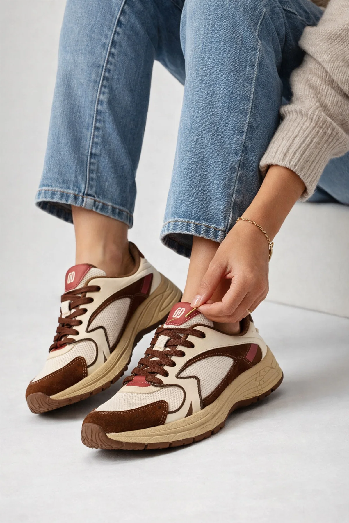 Derimod Studio Kadın Bej Bağcıklı Kalın Tabanlı Sneaker - Image 2