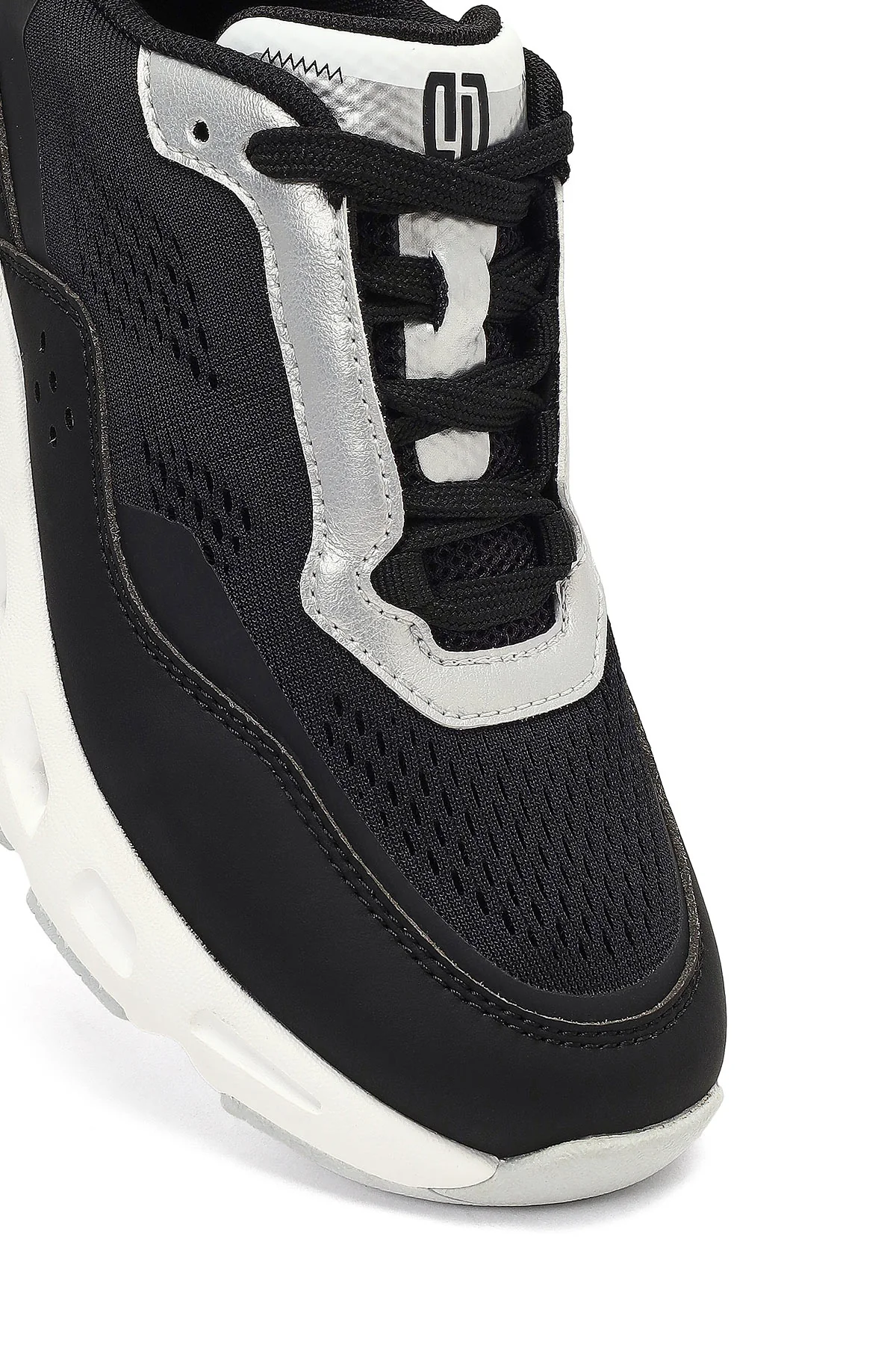 Derimod Studio Kadın Siyah Bağcıklı Kalın Tabanlı Sneaker - Image 9