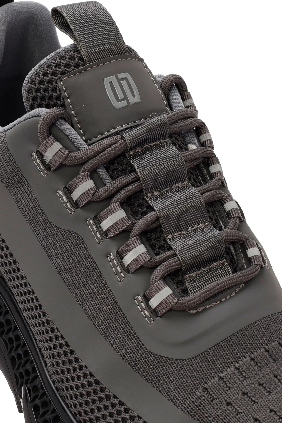 Derimod Zero Erkek Gri Kalın Tabanlı Bağcıklı Kumaş Sneaker - Image 9