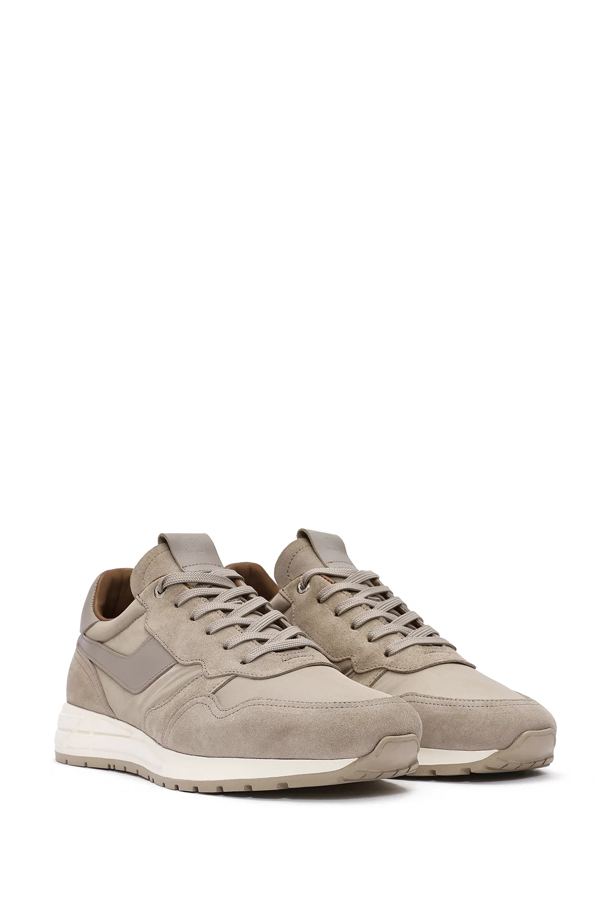 Erkek Bej Bağcıklı Deri Sneaker - Image 3