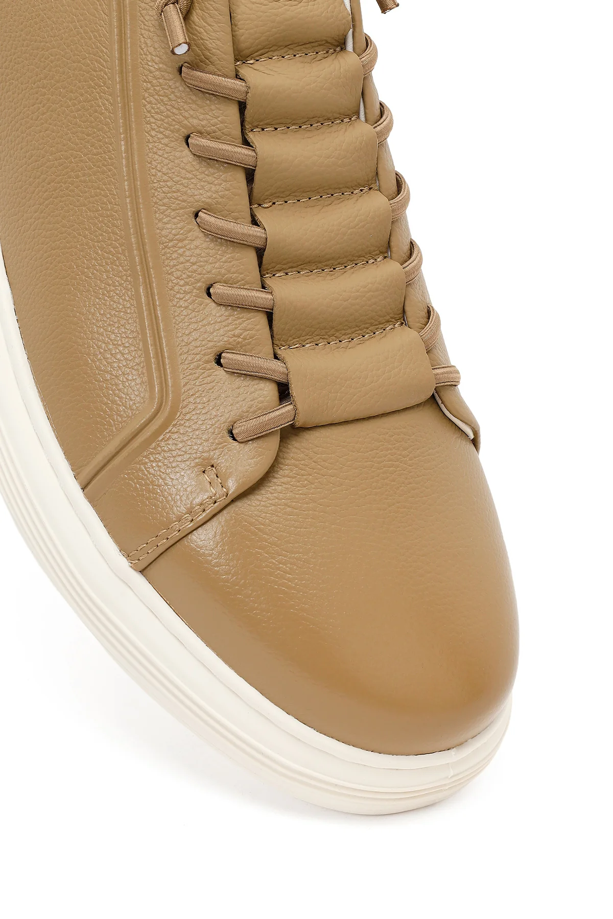 Erkek Bej Bağcıklı Deri Sneaker - Image 9