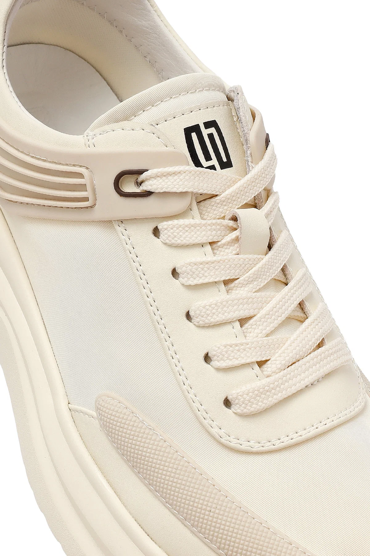 Erkek Bej Bağcıklı Kalın Tabanlı Kumaş Sneaker - Image 11