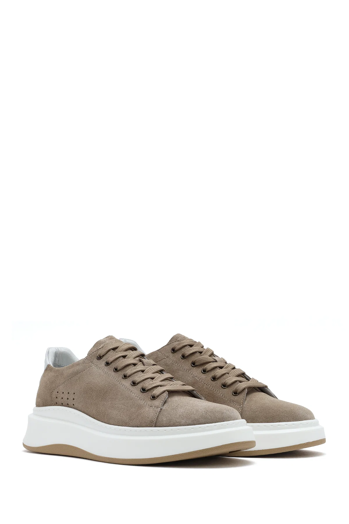 Erkek Bej Bağcıklı Kalın Tabanlı Nubuk Deri Sneaker - Image 3