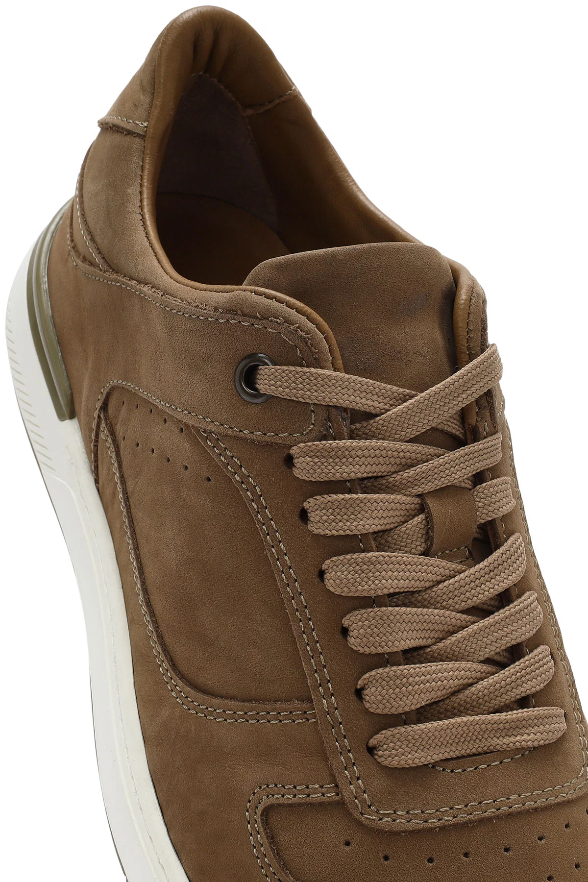 Erkek Bej Bağcıklı Nubuk Deri Sneaker - Image 9