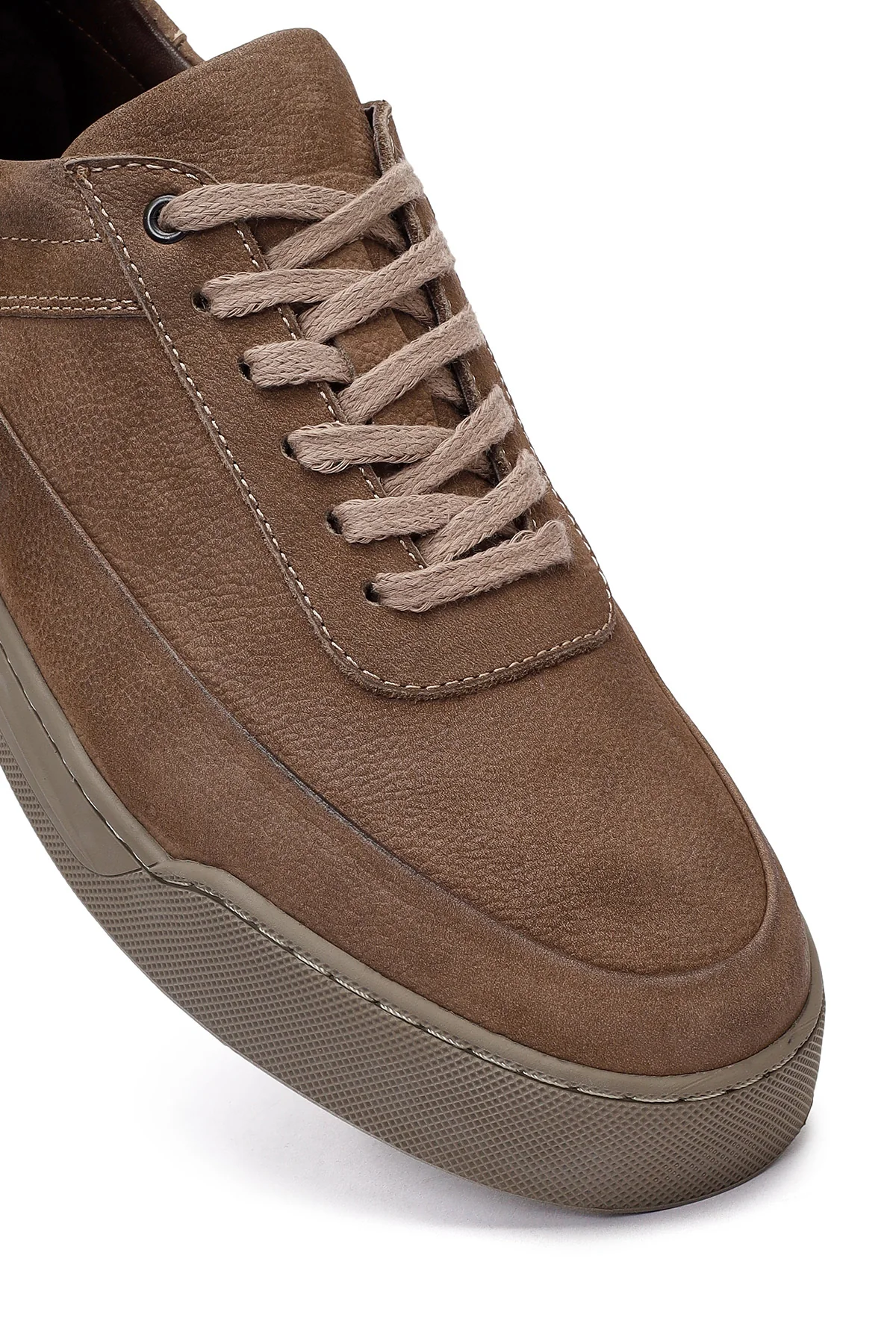 Erkek Bej Bağcıklı Nubuk Deri Sneaker - Image 9