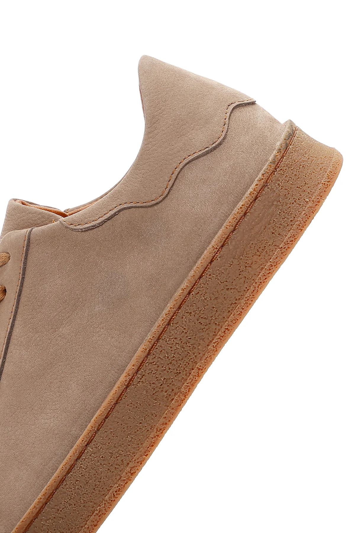 Erkek Bej Nubuk Deri Sneaker - Image 7