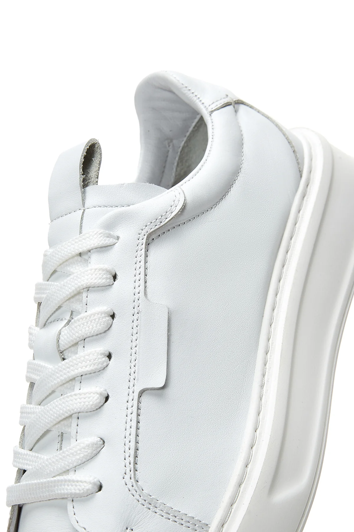 Erkek Beyaz Bağcıklı Deri Sneaker - Image 7