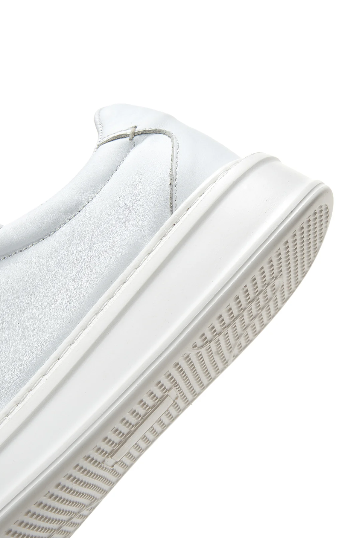 Erkek Beyaz Bağcıklı Deri Sneaker - Image 8