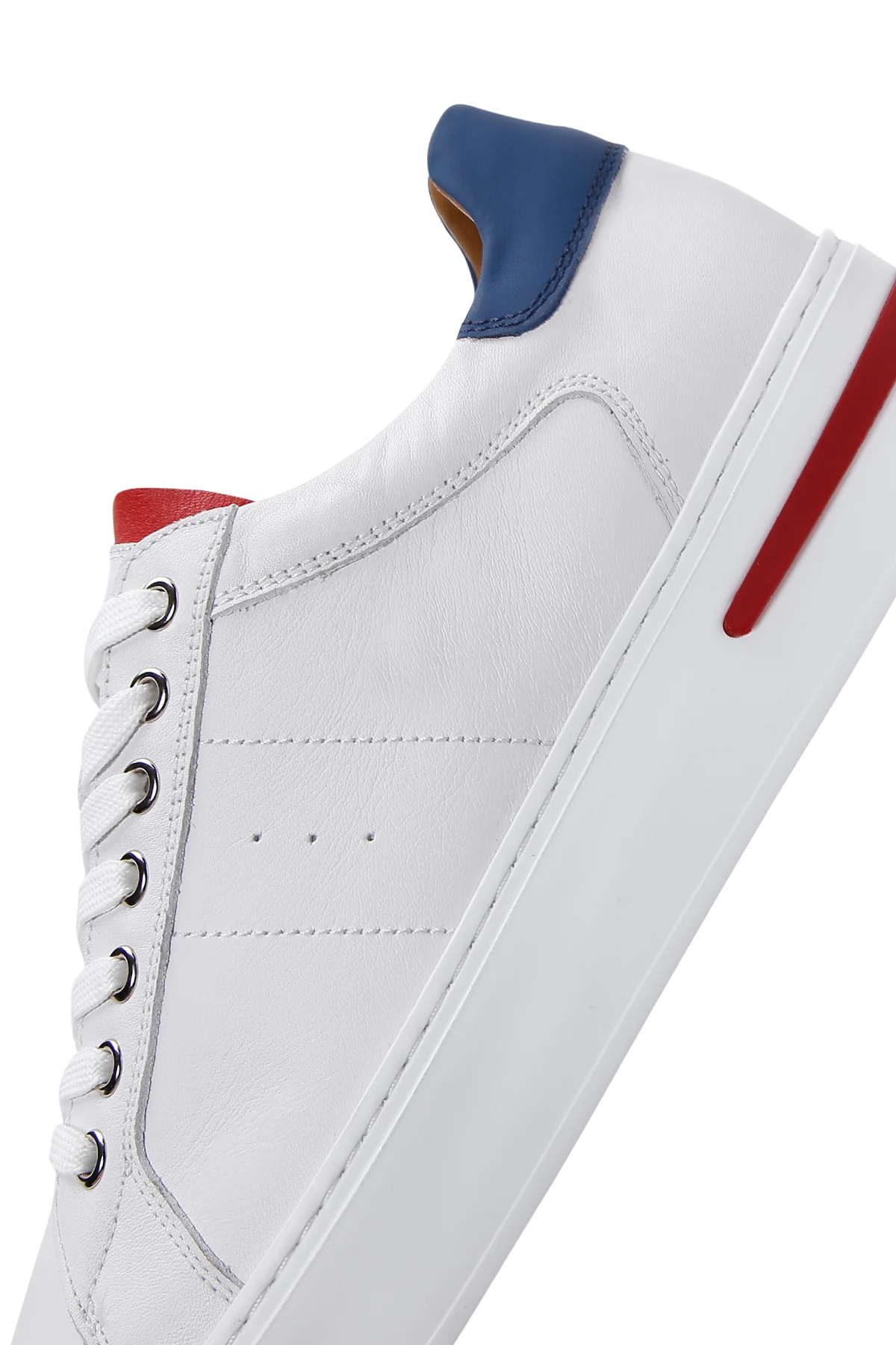 Erkek Beyaz Bağcıklı Deri Sneaker - Image 7