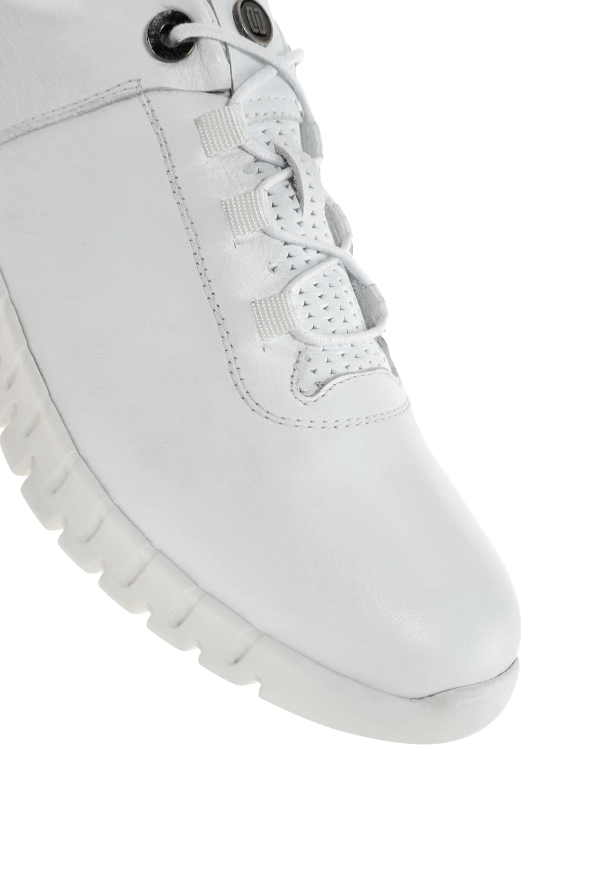 Erkek Beyaz Bağcıklı Deri Sneaker - Image 9