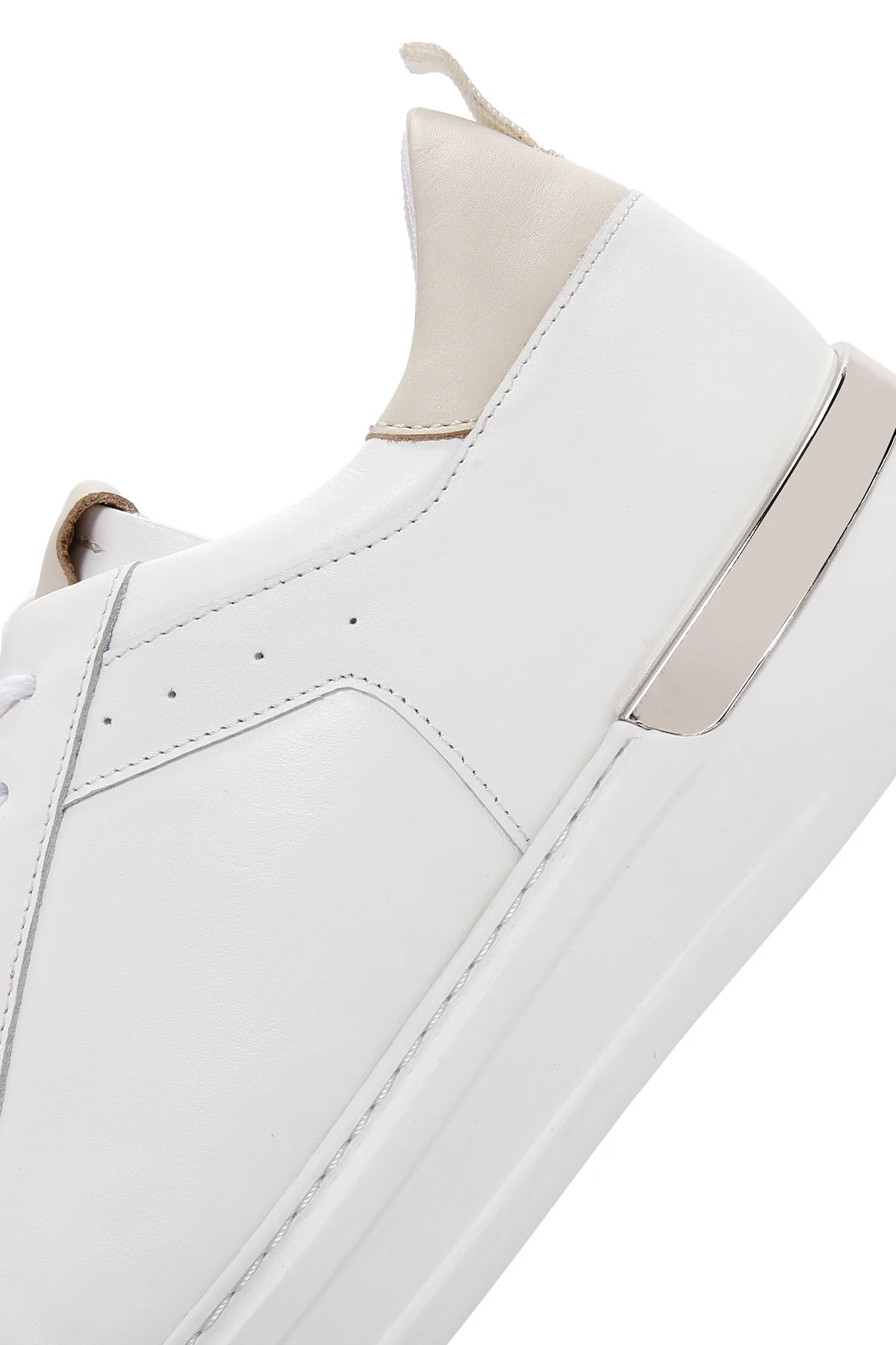 Erkek Beyaz Bağcıklı Deri Sneaker - Image 8