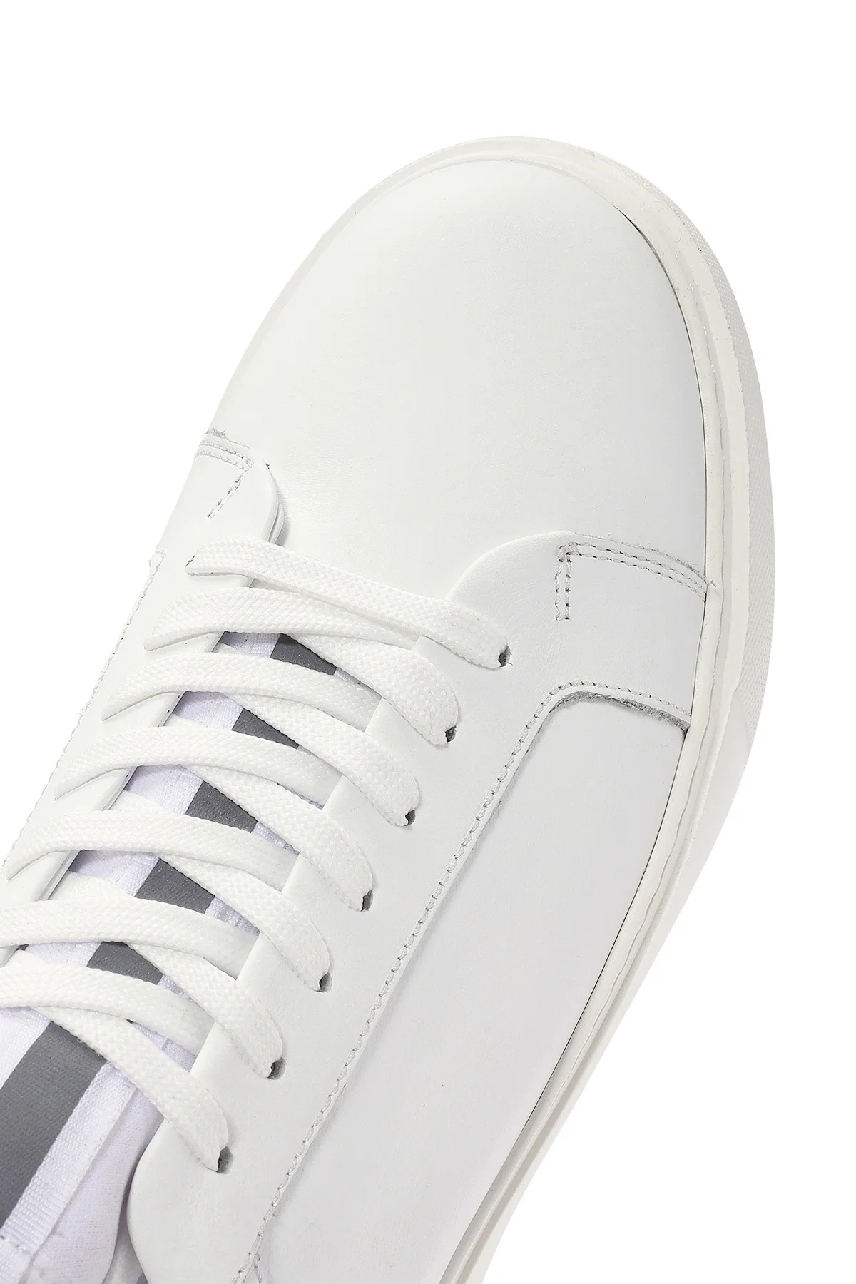 Erkek Beyaz Bağcıklı Deri Sneaker - Image 9