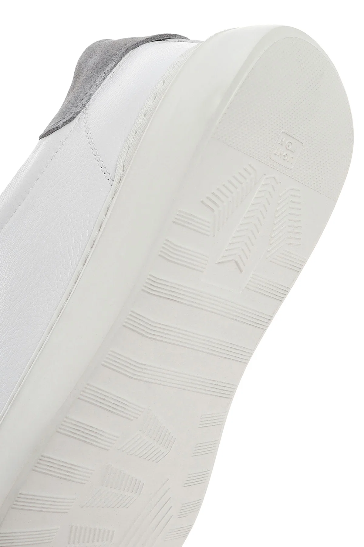 Erkek Beyaz Bağcıklı Deri Sneaker - Image 8