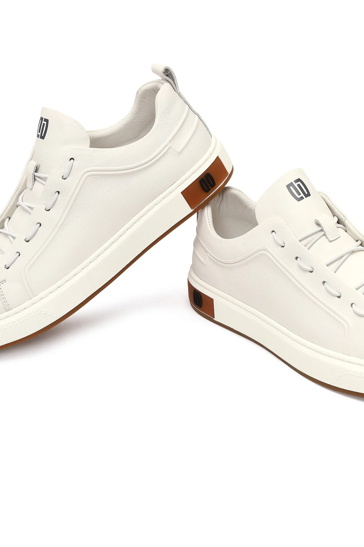Erkek Beyaz Bağcıklı Deri Sneaker - Image 10