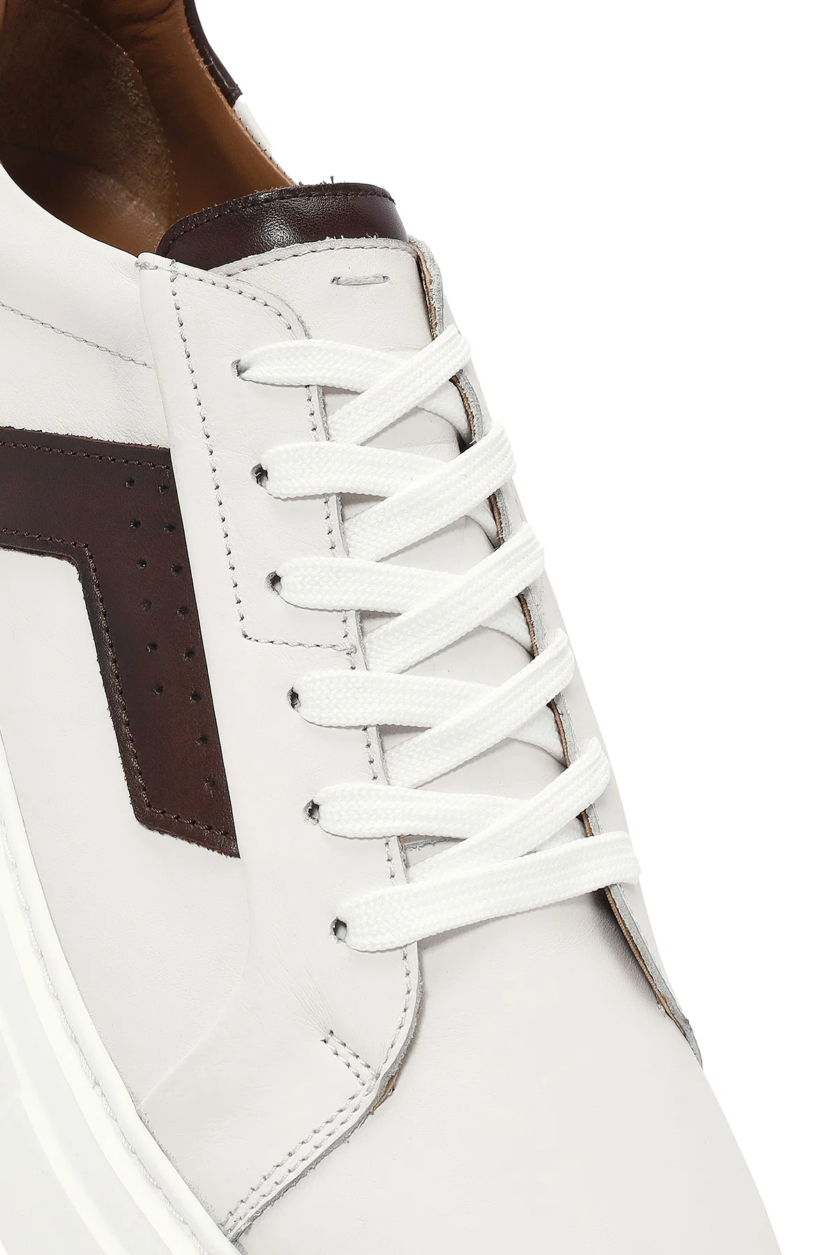 Erkek Beyaz Bağcıklı Kalın Tabanlı Deri Sneaker - Image 9
