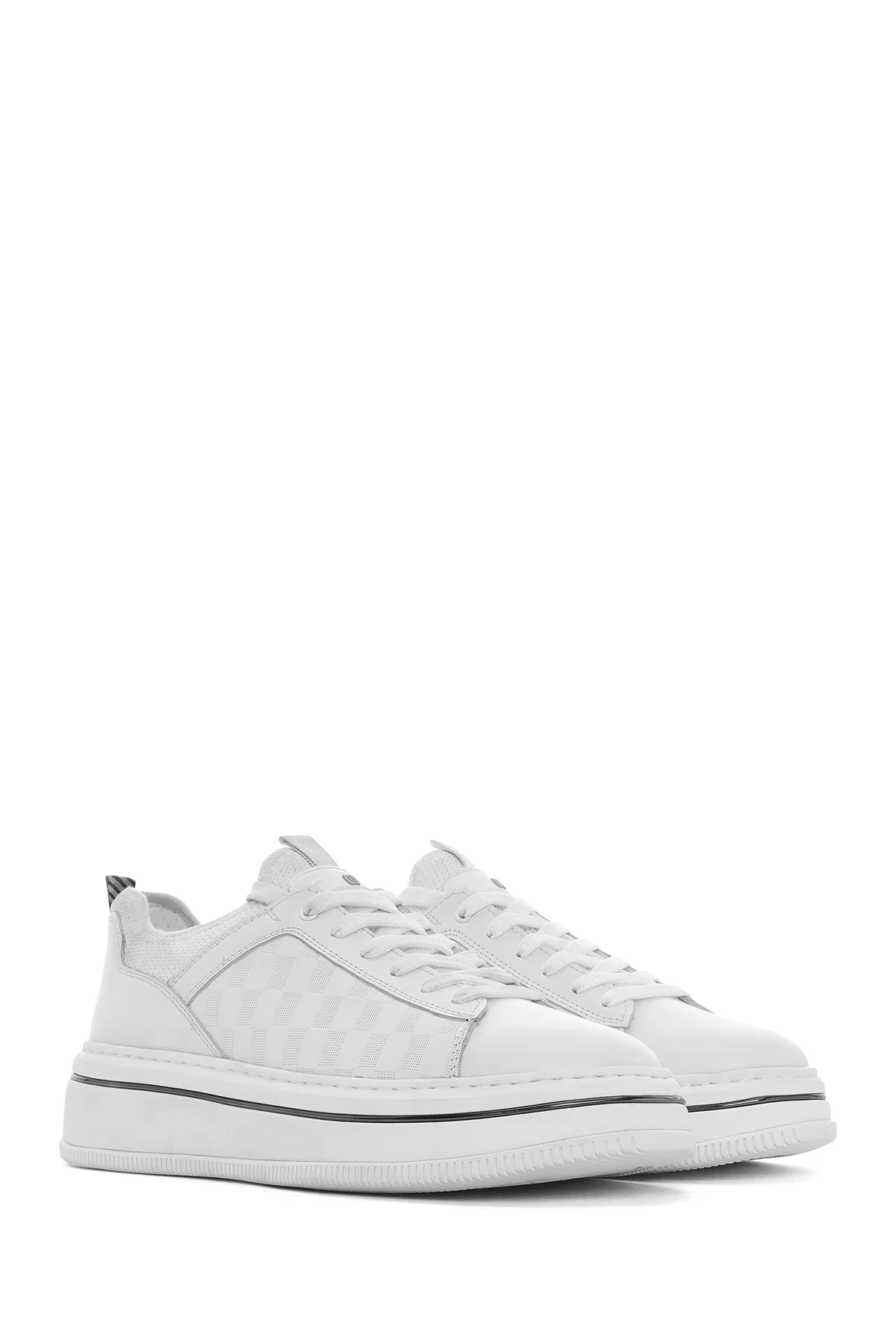 Erkek Beyaz Bağcıklı Kalın Tabanlı Deri Sneaker - Image 3