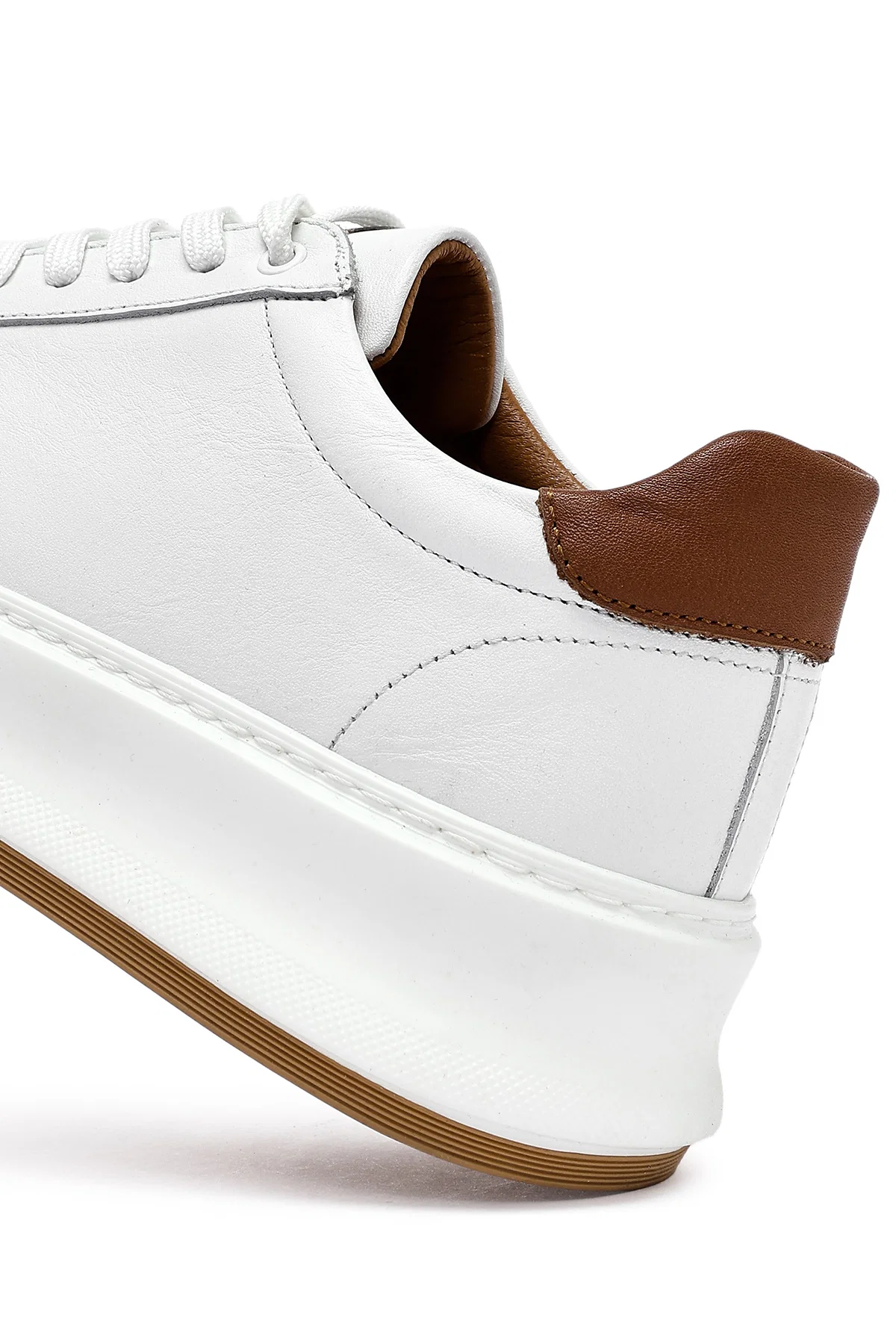 Erkek Beyaz Bağcıklı Kalın Tabanlı Deri Sneaker - Image 10