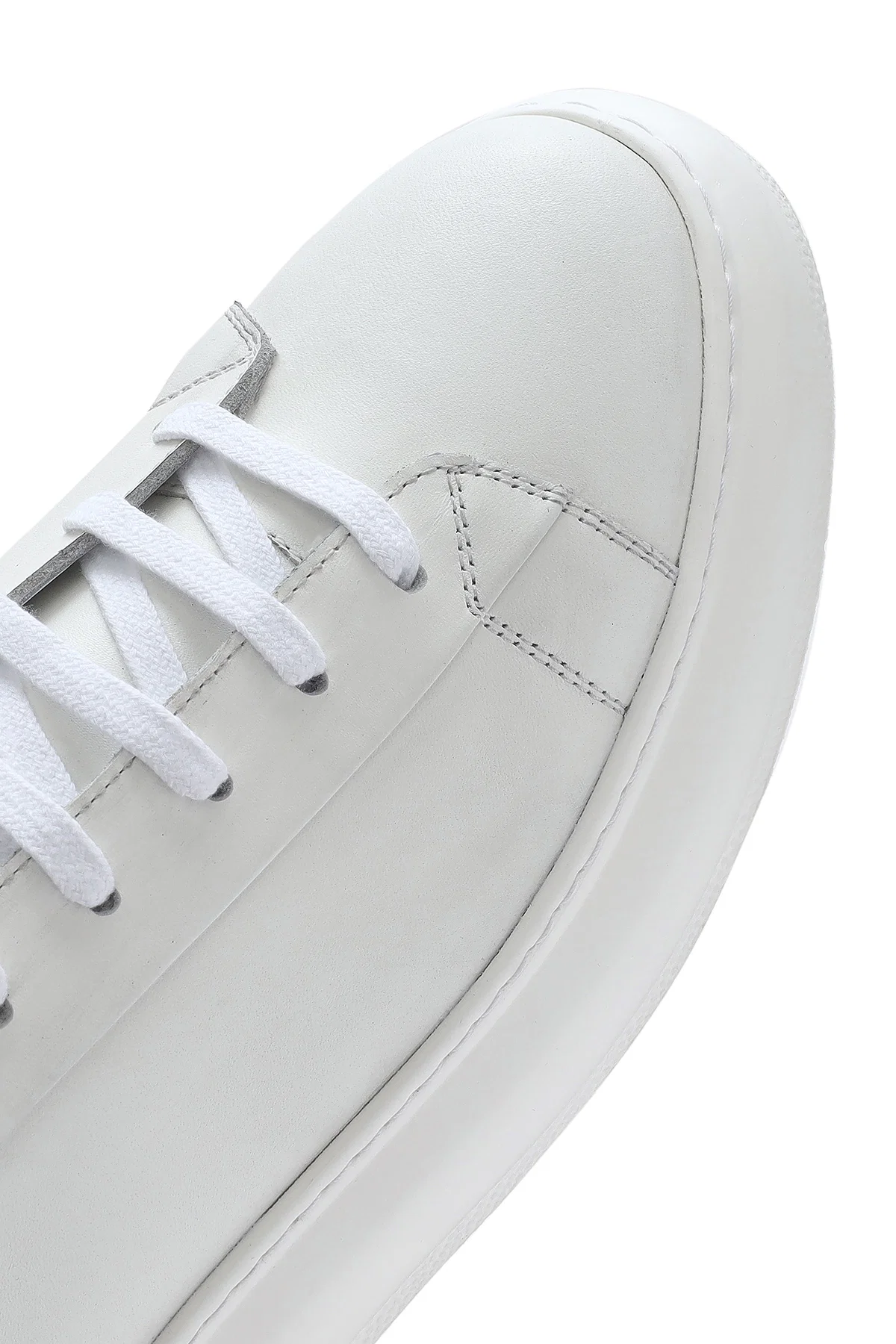 Erkek Beyaz Bağcıklı Kalın Tabanlı Deri Sneaker - Image 10
