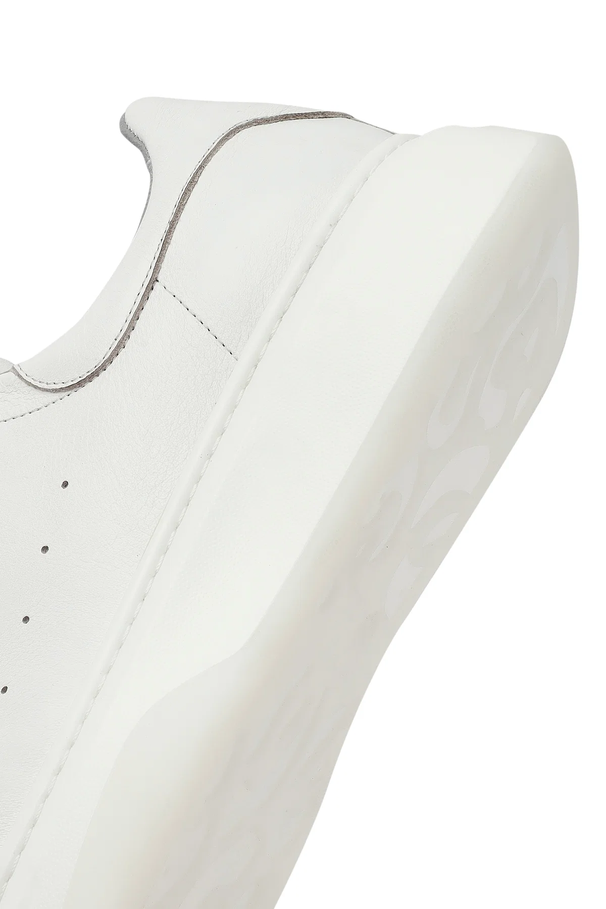 Erkek Beyaz Bağcıklı Kalın Tabanlı Deri Sneaker - Image 8