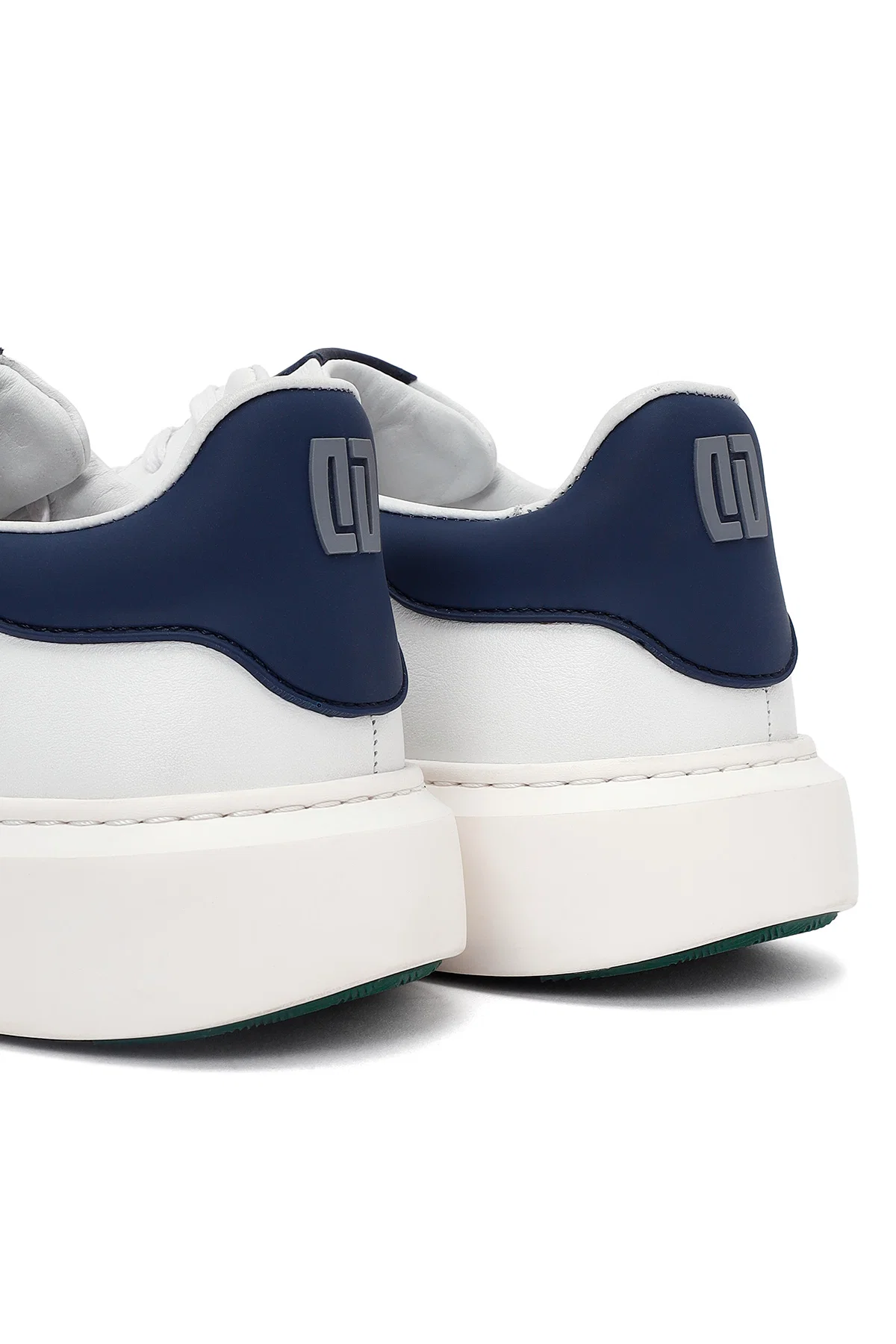 Erkek Beyaz Bağcıklı Kalın Tabanlı Deri Sneaker - Image 10