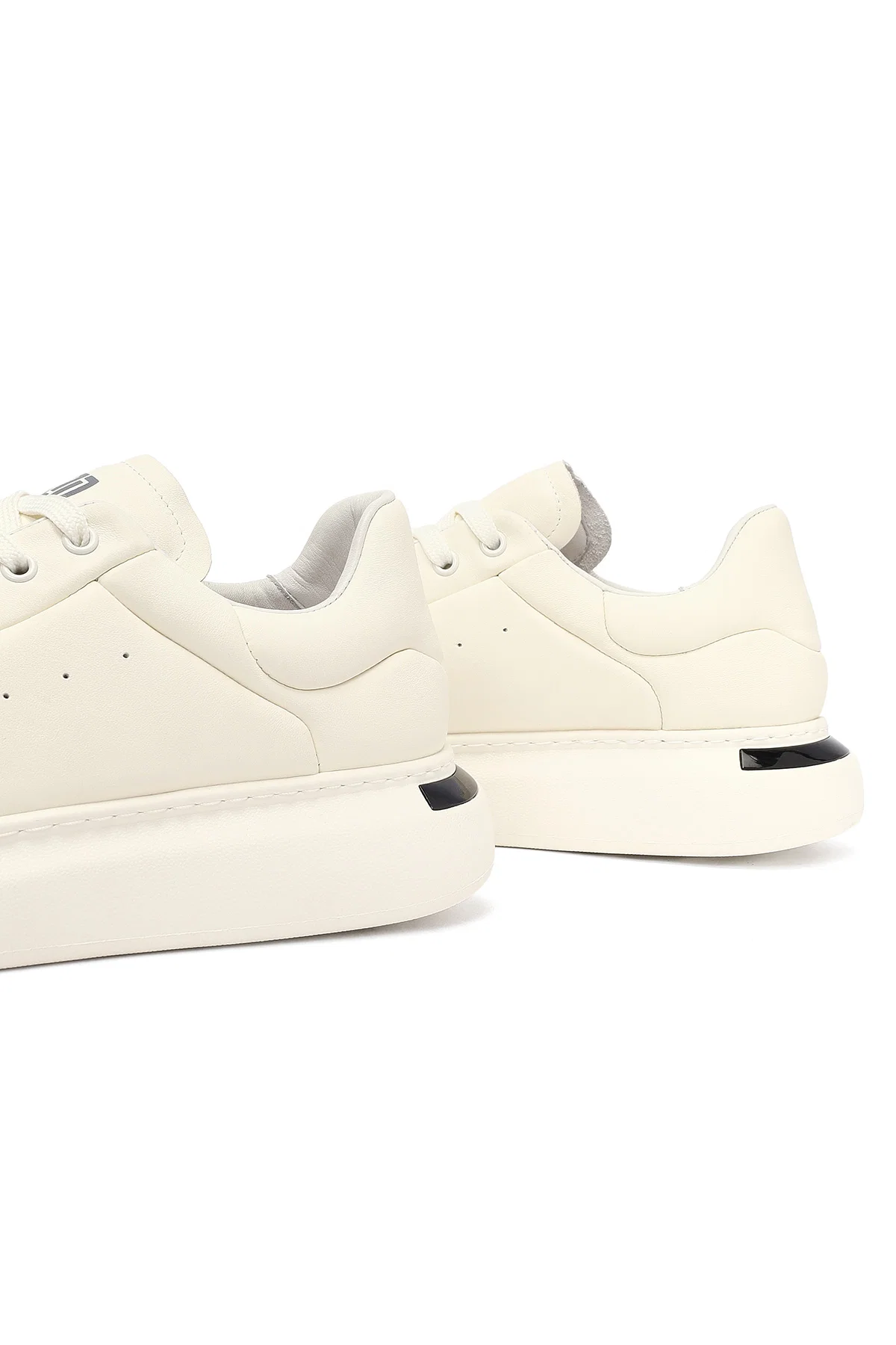 Erkek Beyaz Bağcıklı Kalın Tabanlı Deri Sneaker - Image 11