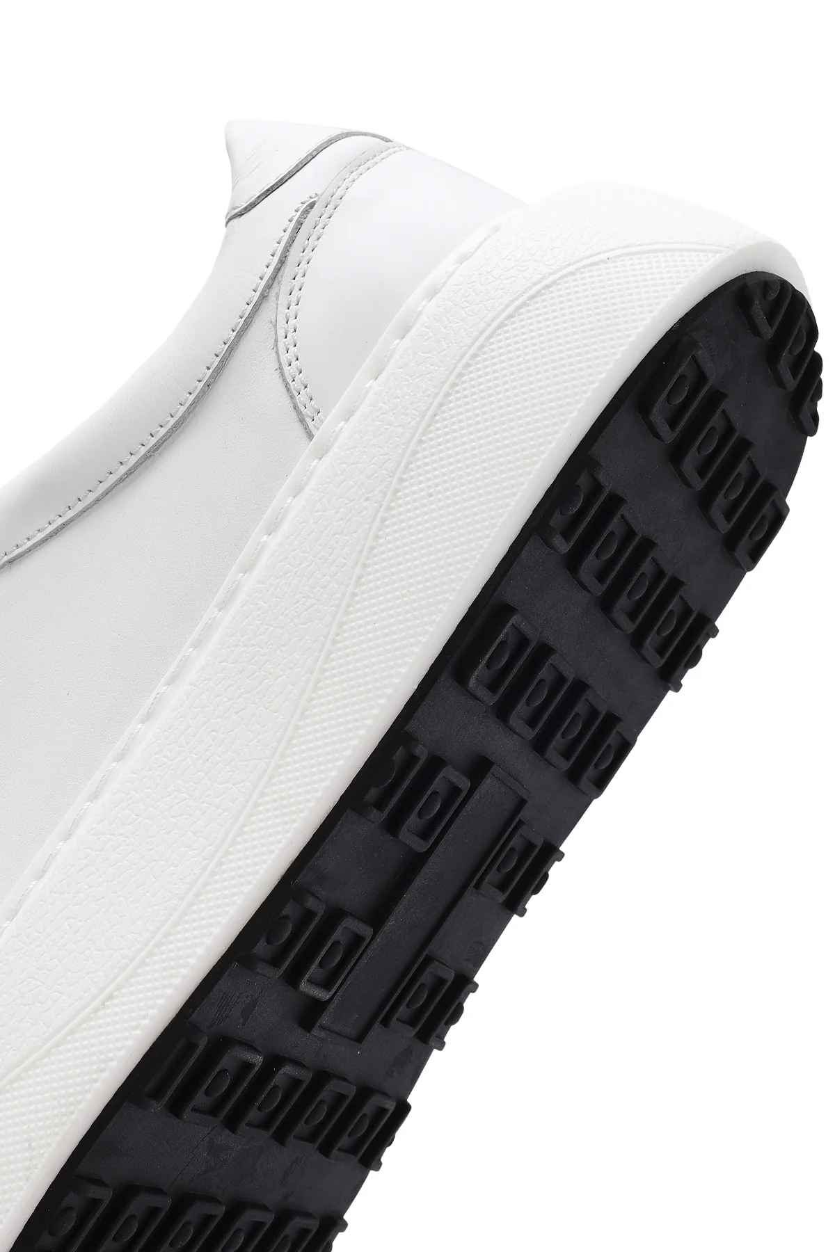 Erkek Beyaz Bağcıklı Kalın Tabanlı Deri Sneaker - Image 8