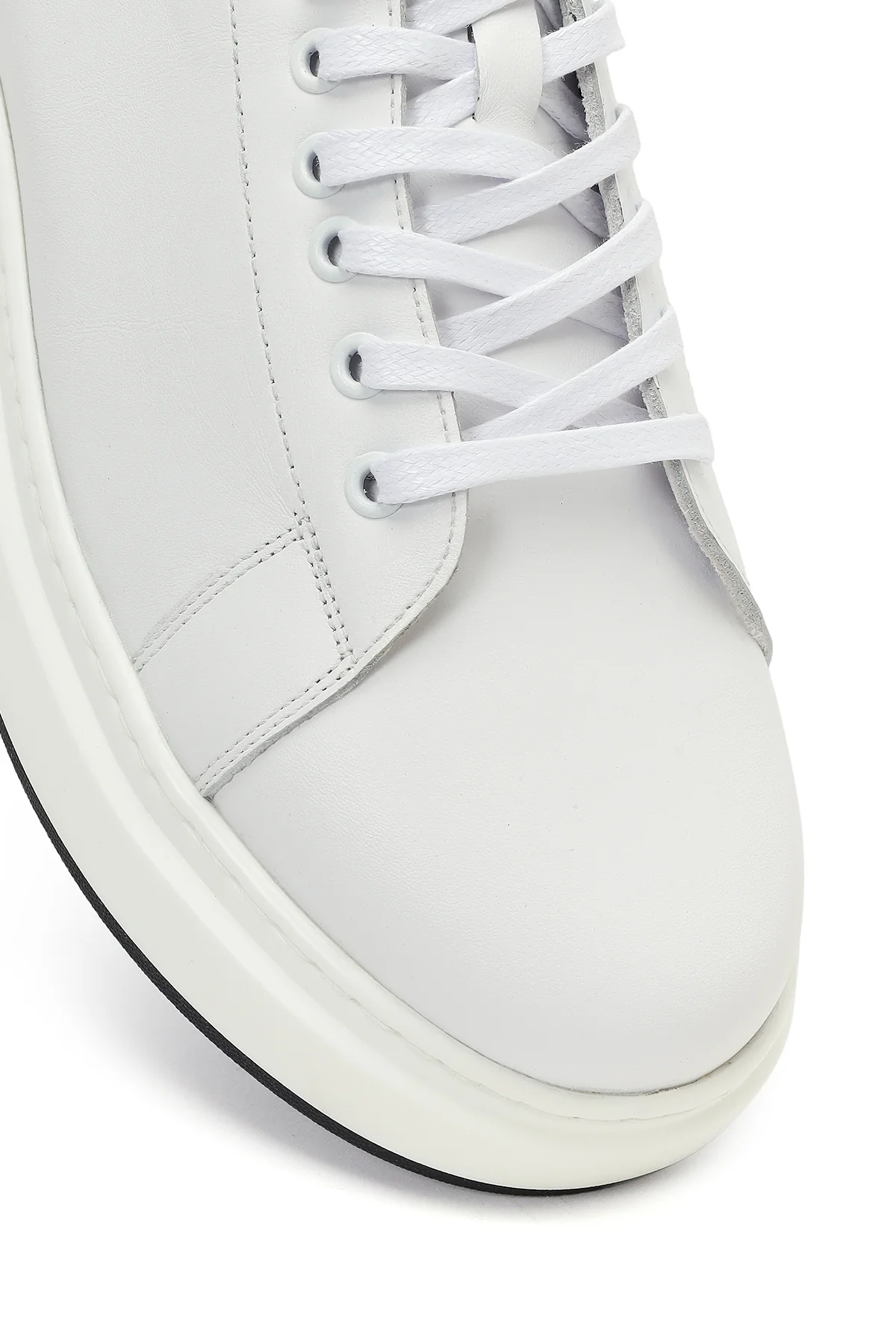 Erkek Beyaz Bağcıklı Kalın Tabanlı Deri Sneaker - Image 9