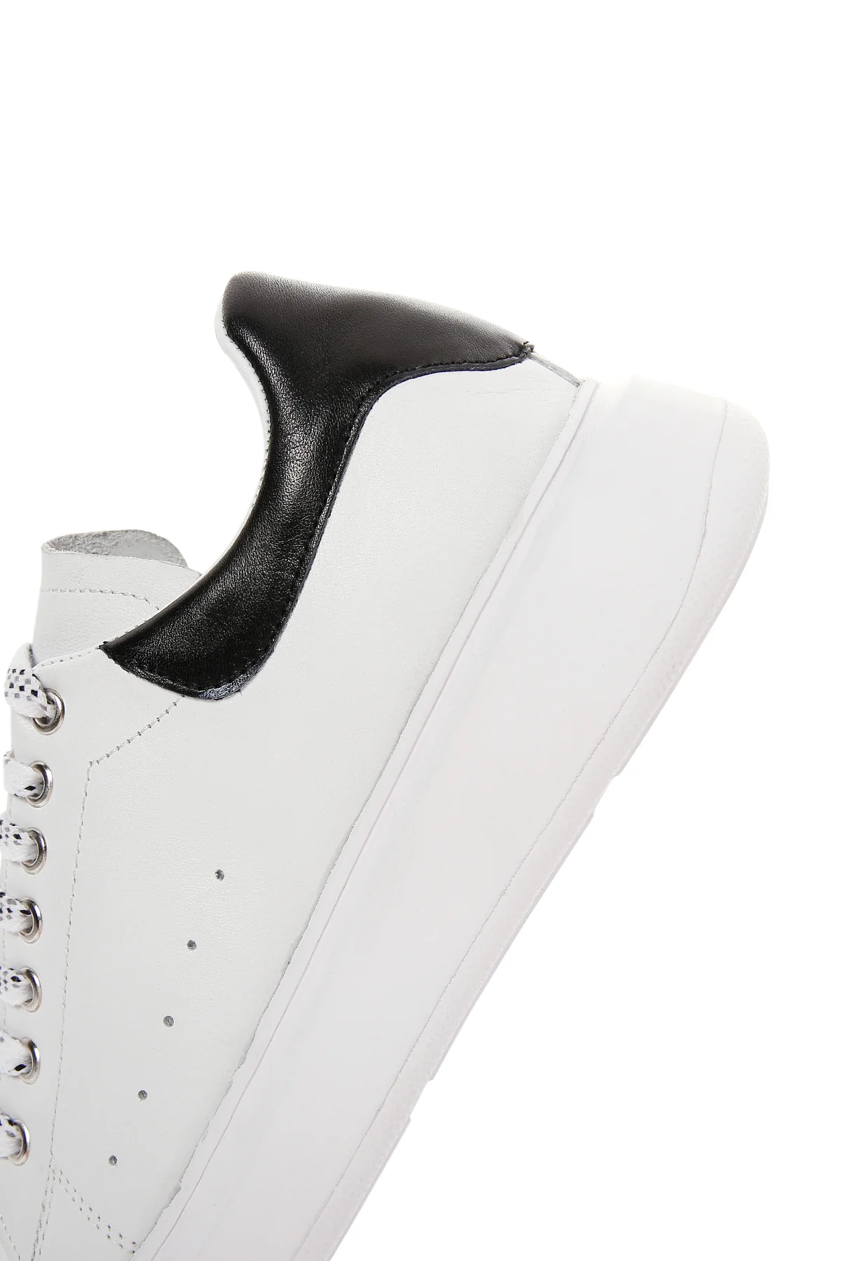 Erkek Beyaz Deri Kalın Tabanlı Sneaker - Image 7