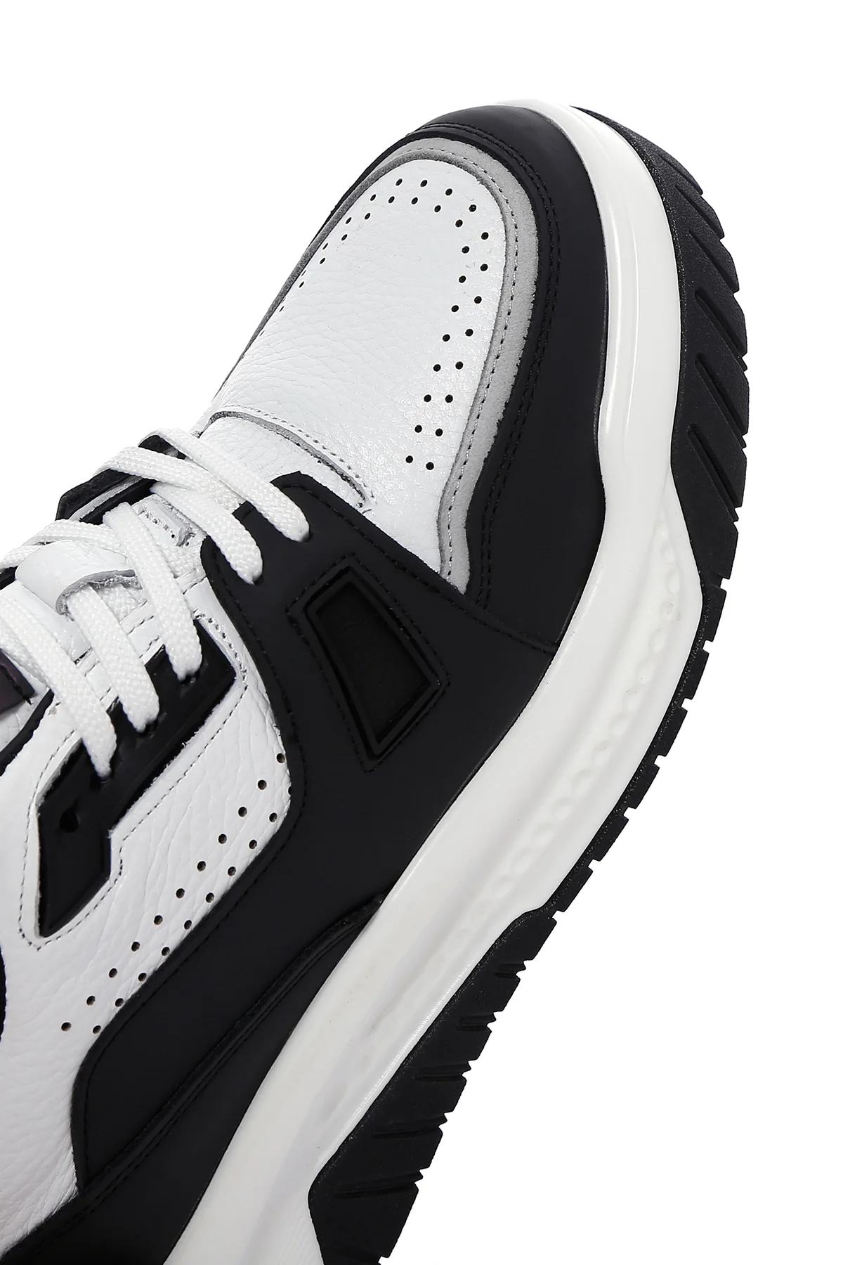 Erkek Beyaz Deri Kalın Tabanlı Sneaker - Image 9
