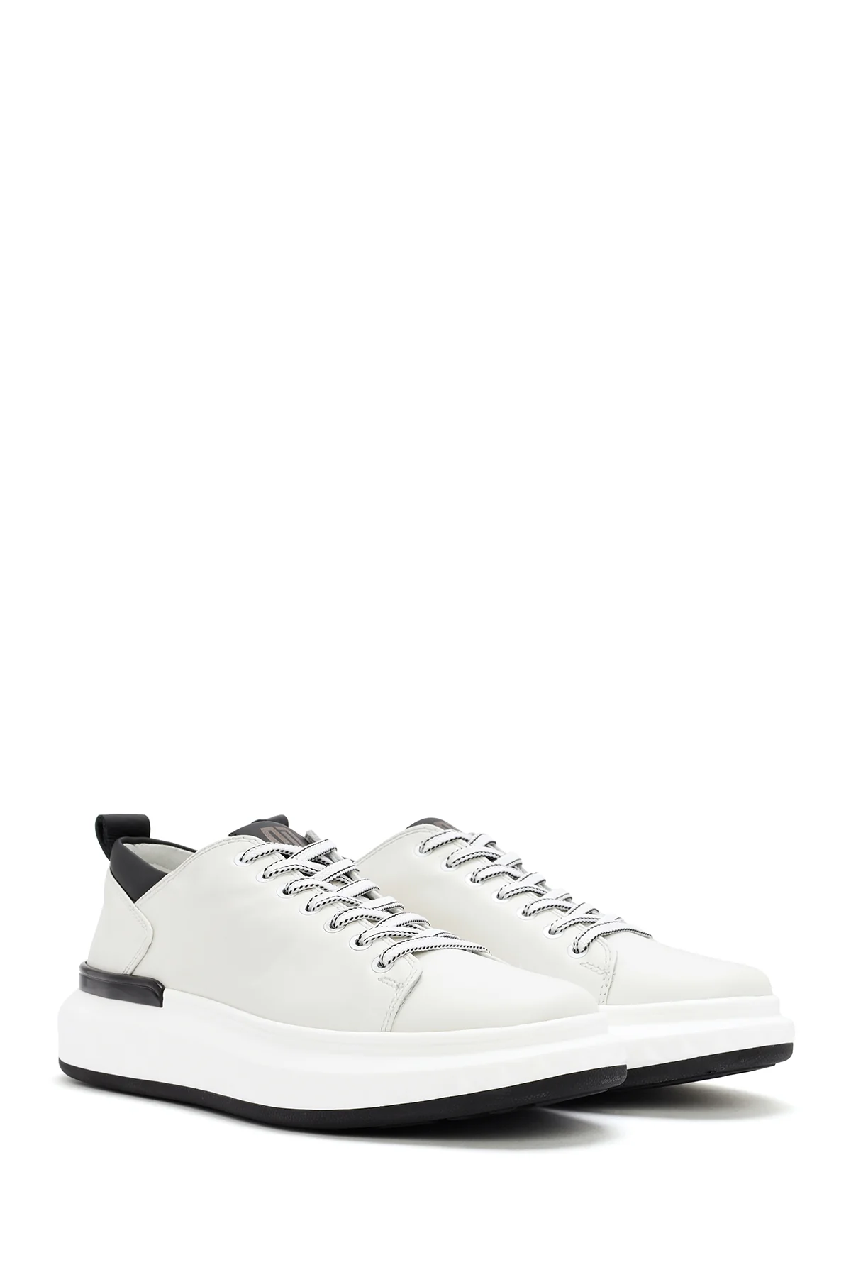 Erkek Beyaz Kalın Tabanlı Bağcıklı Deri Sneaker - Image 3