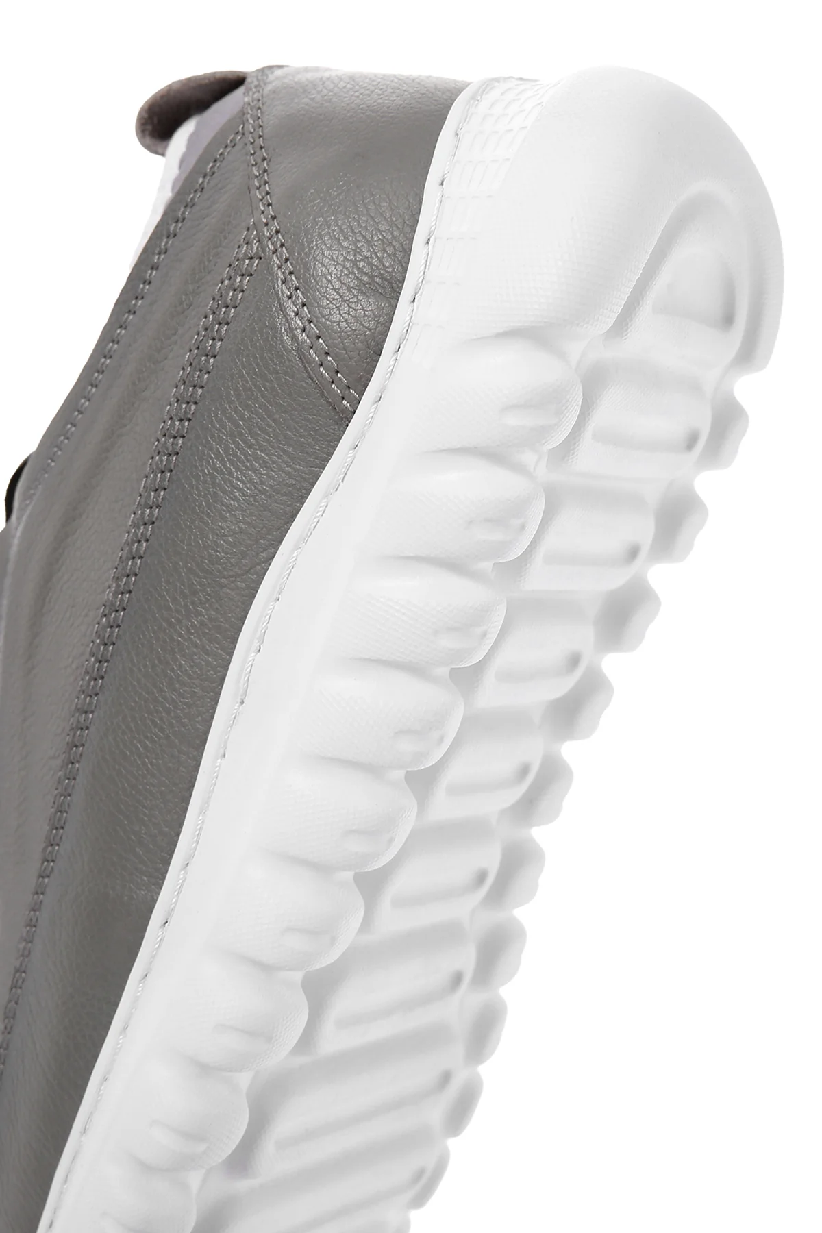 Erkek Gri Bağcıklı Deri Casual Sneaker - Image 9