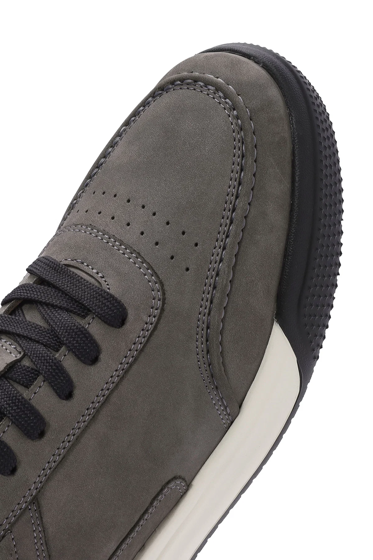 Erkek Gri Bağcıklı Kalın Tabanlı Nubuk Deri Sneaker - Image 8
