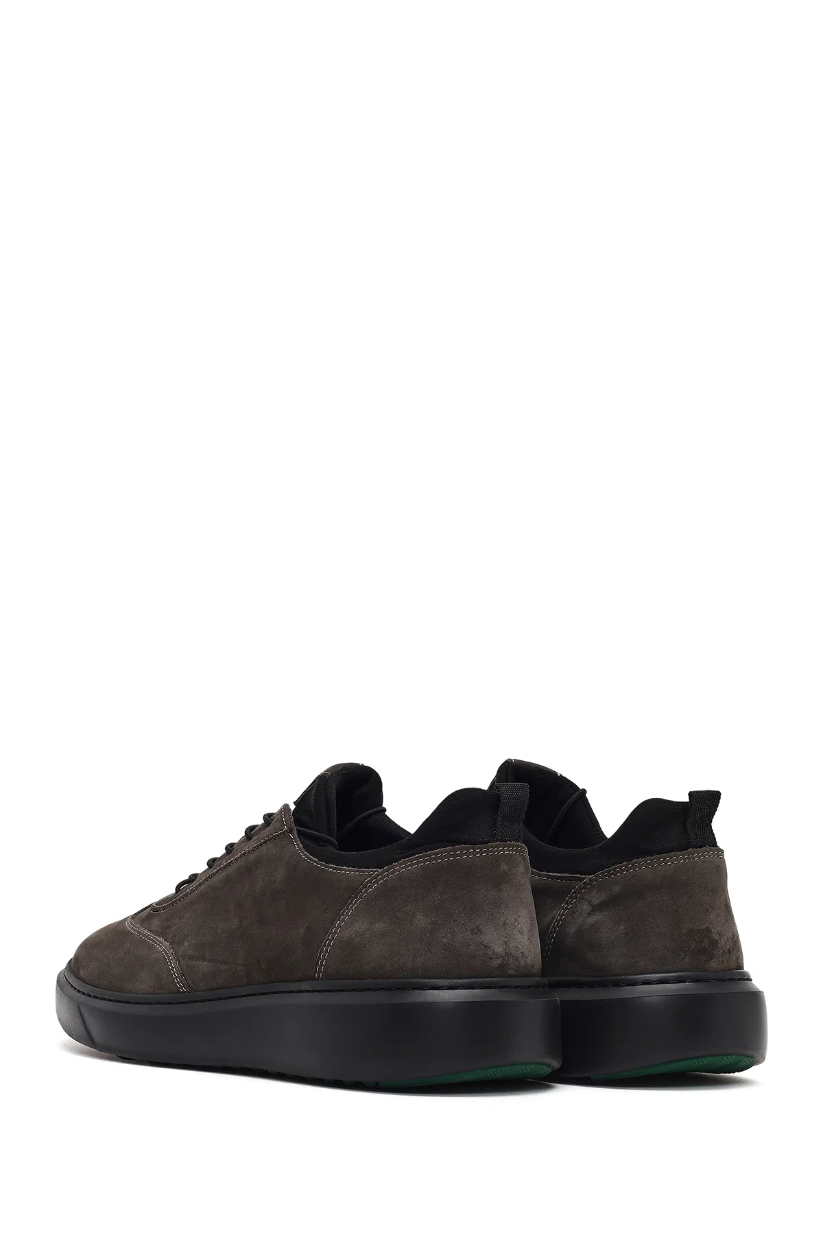 Erkek Gri Bağcıklı Kalın Tabanlı Nubuk Deri Sneaker - Image 5