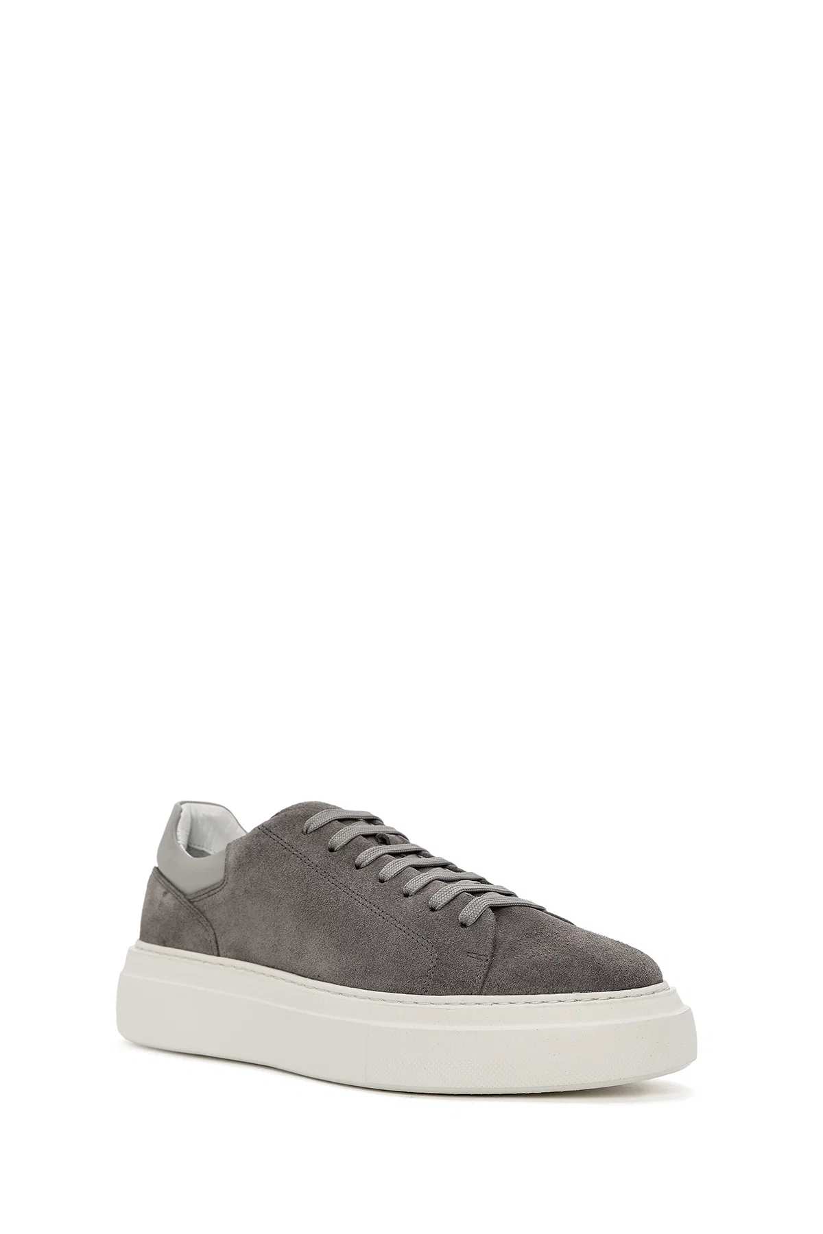 Erkek Gri Bağcıklı Kalın Tabanlı Süet Deri Sneaker - Image 6