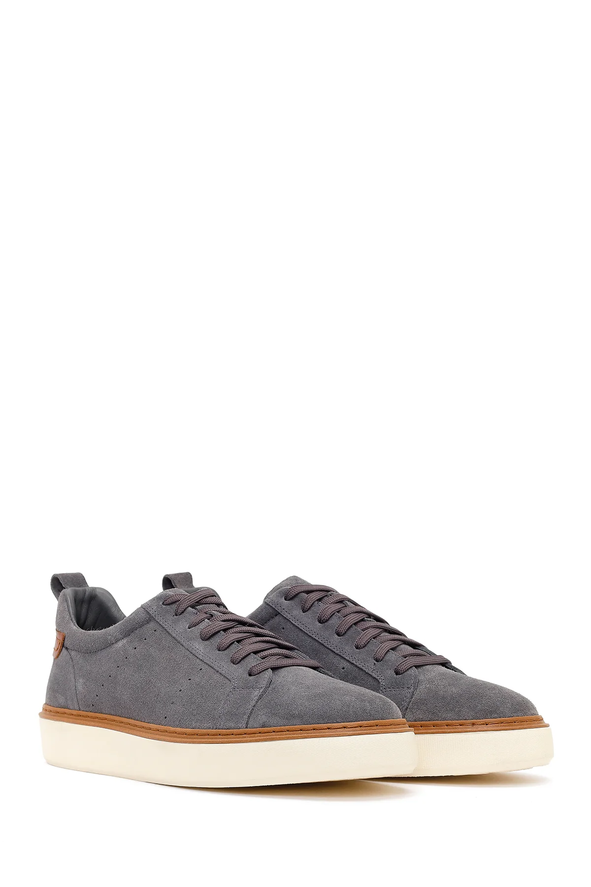 Erkek Gri Bağcıklı Kalın Tabanlı Süet Deri Sneaker - Image 2