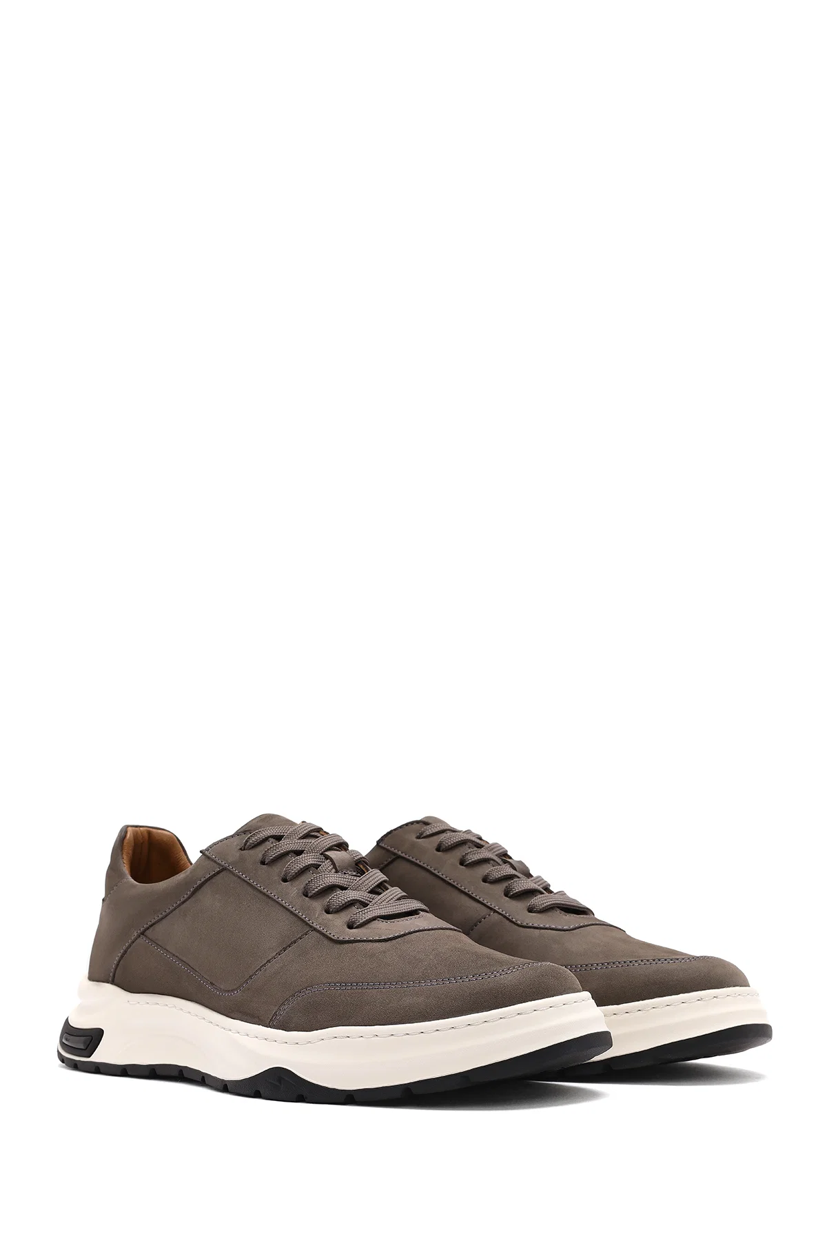 Erkek Gri Bağcıklı Nubuk Deri Sneaker - Image 3