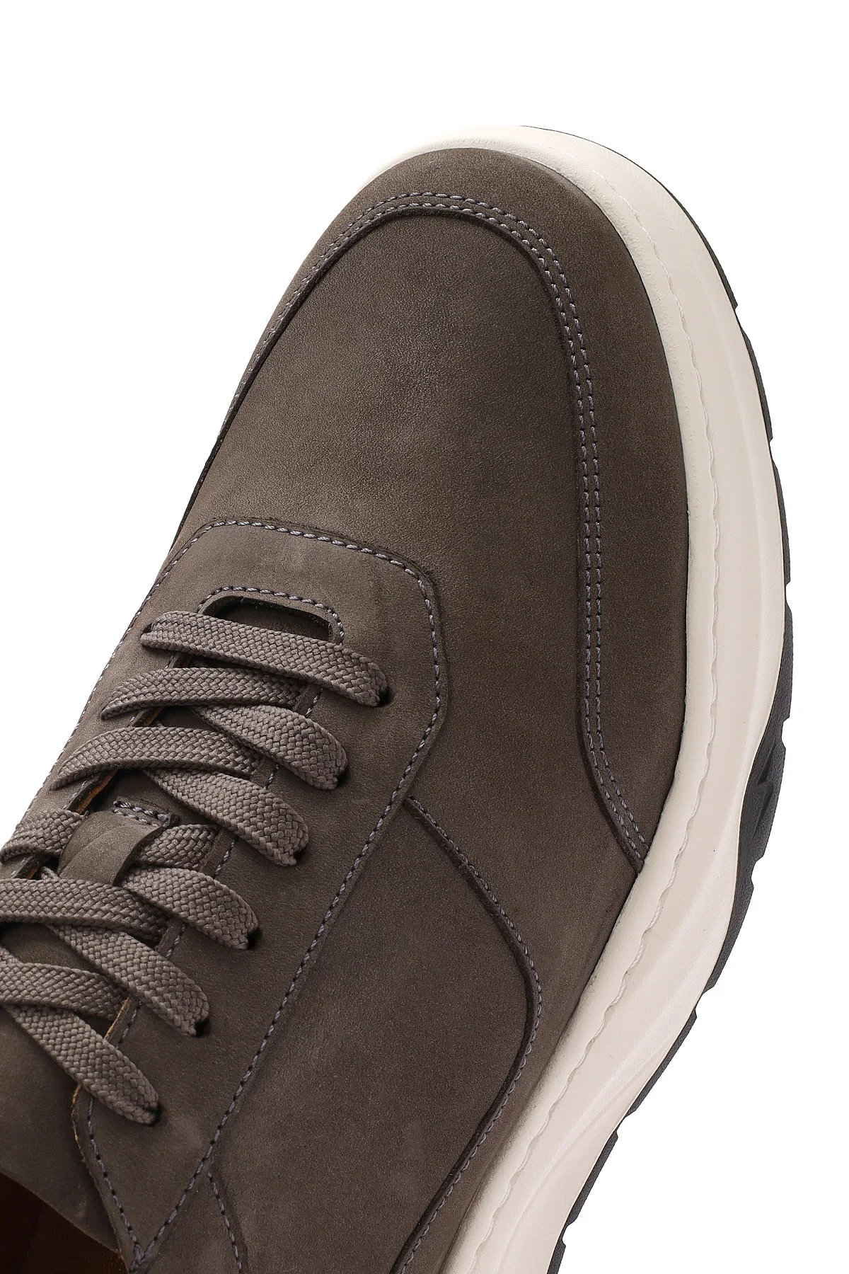 Erkek Gri Bağcıklı Nubuk Deri Sneaker - Image 9