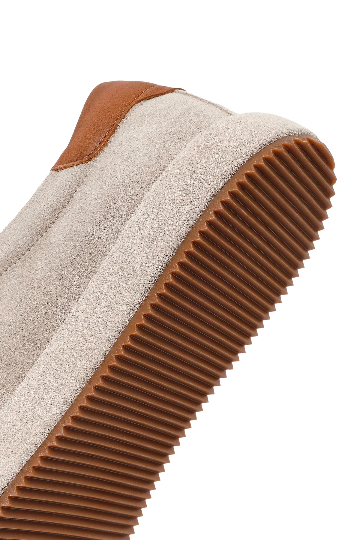 Erkek Gri Bağcıklı Süet Deri Sneaker - Image 8
