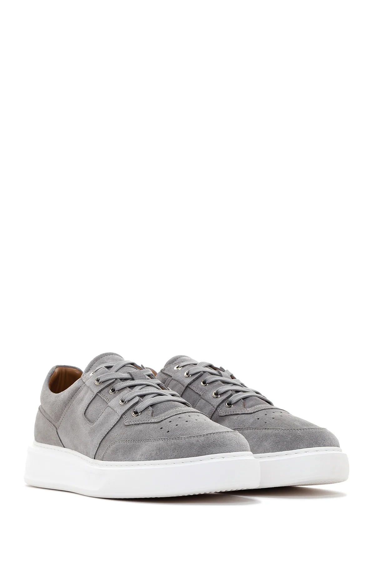 Erkek Gri Kalın Tabanlı Bağcıklı Süet Deri Sneaker - Image 3
