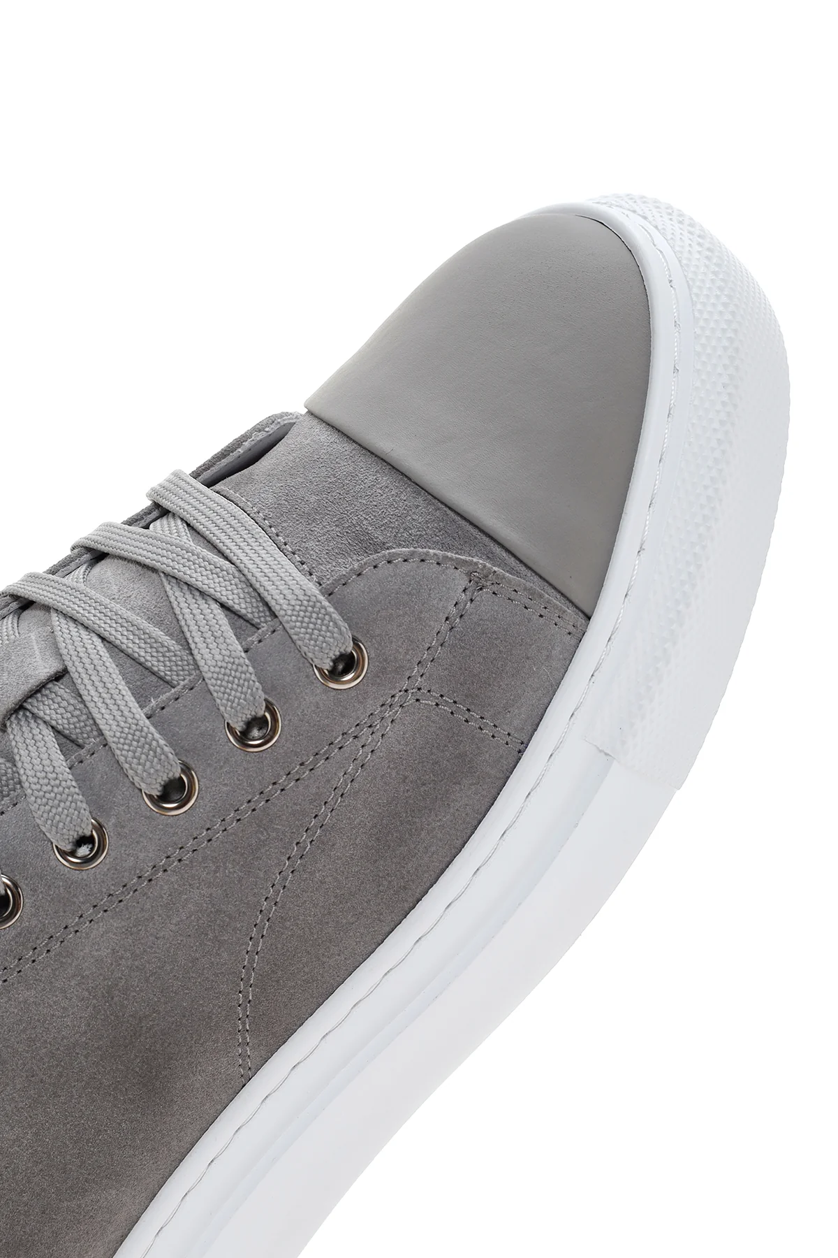 Erkek Gri Kalın Tabanlı Süet Deri Sneaker - Image 9