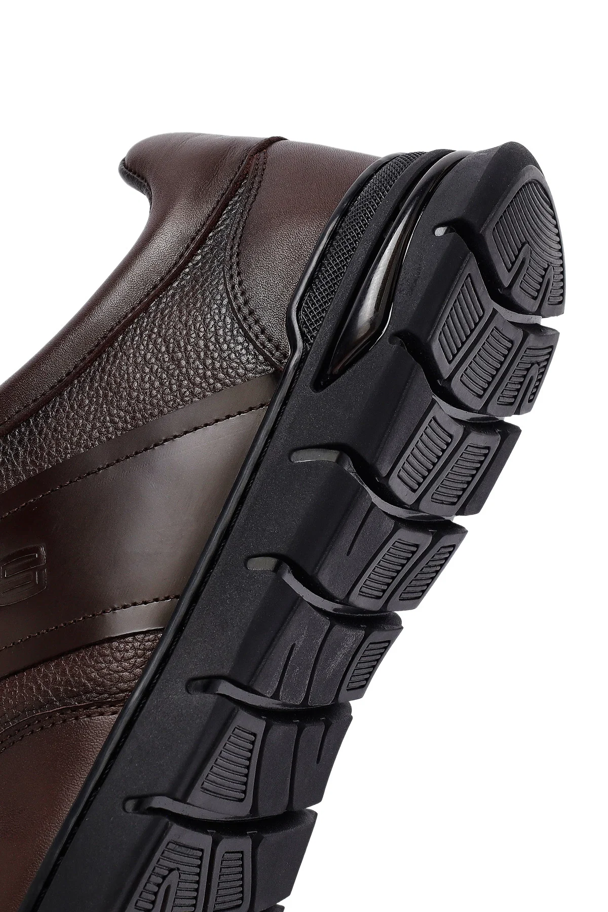 Erkek Kahverengi Bağcıklı Deri Casual Sneaker - Image 8